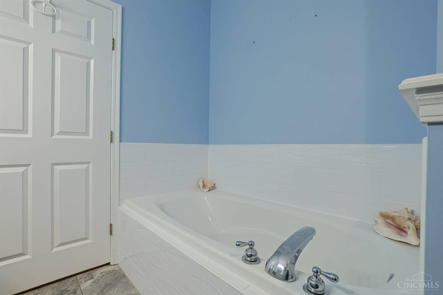 6953 Gentry Lane, Deerfield Twp., OH, 45040 — photo 13