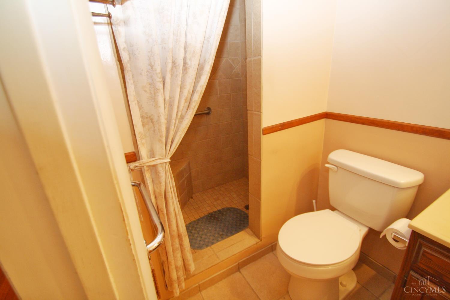 5452 Green Acres Court, Green Twp, OH, 45248 — photo 18