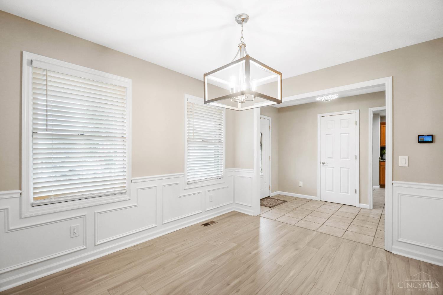 220 Auburn Meadows Court, Carlisle, OH, 45005 — photo 6