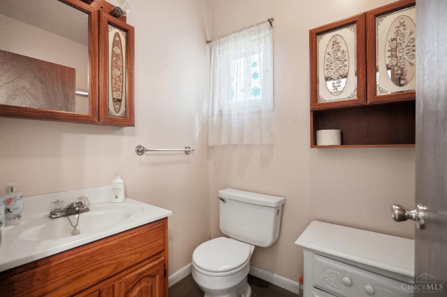 202 Sixty Ninth Street, Cincinnati, OH, 45216 — photo 13