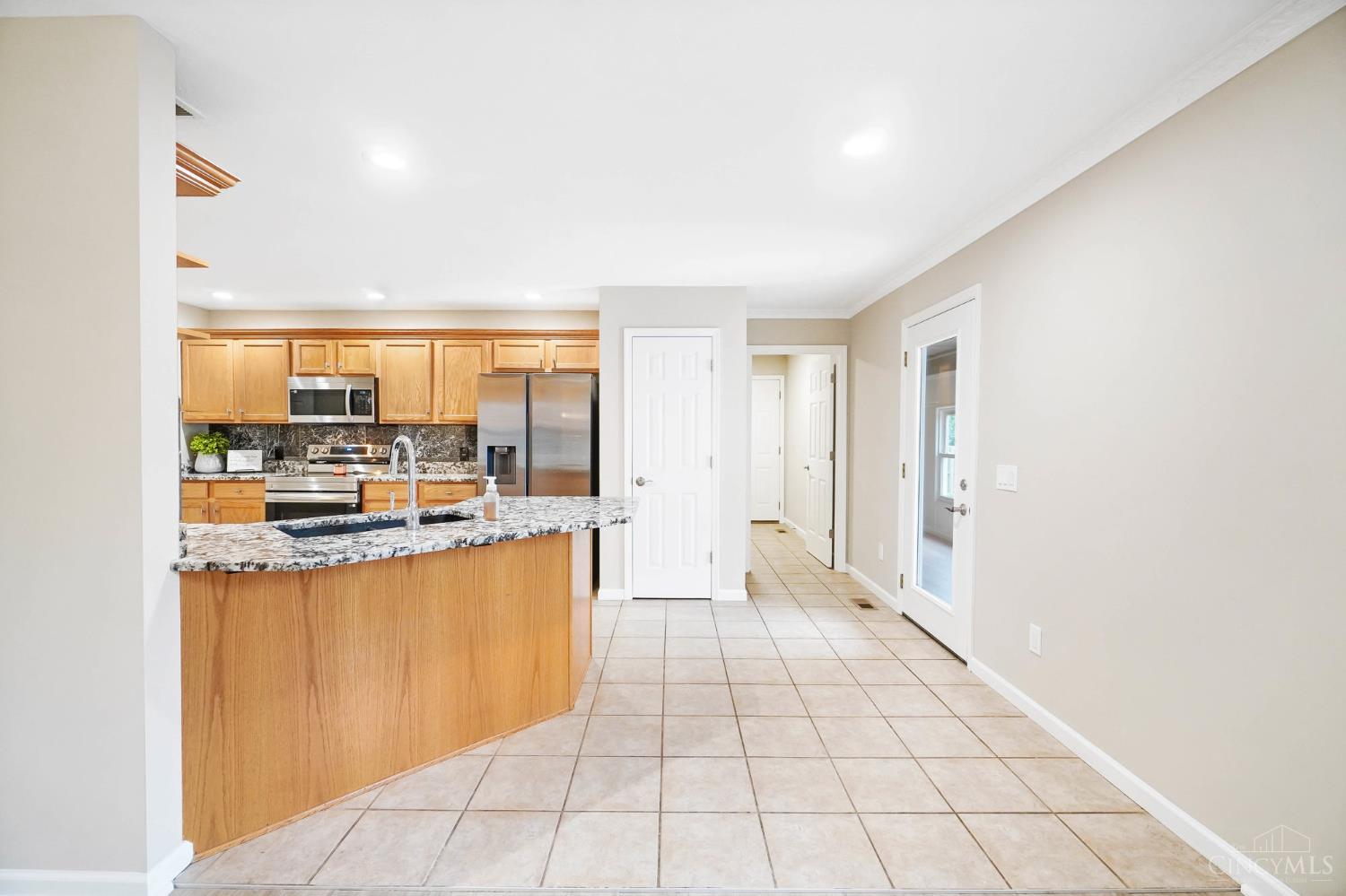 220 Auburn Meadows Court, Carlisle, OH, 45005 — photo 13