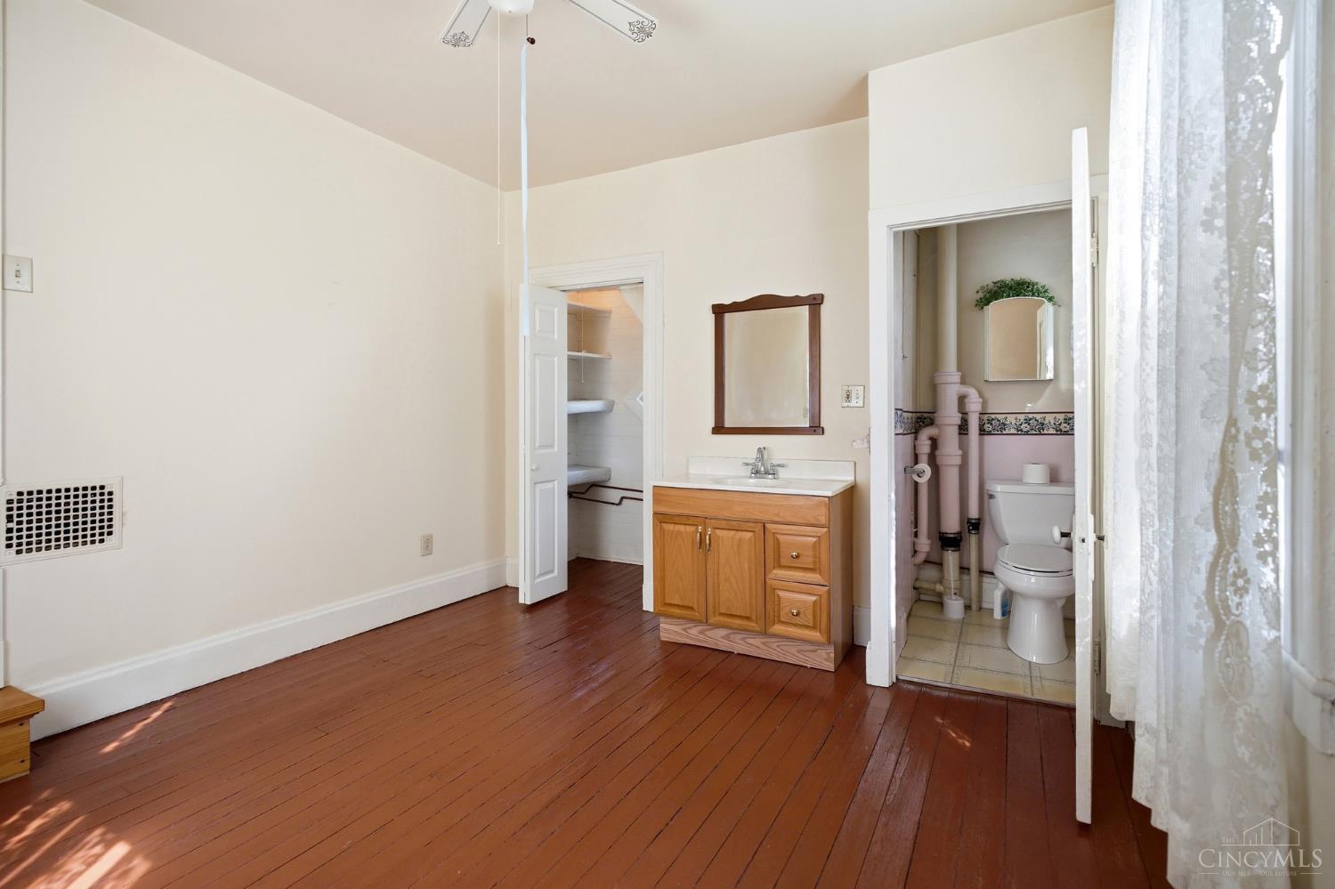 202 Sixty Ninth Street, Cincinnati, OH, 45216 — photo 21