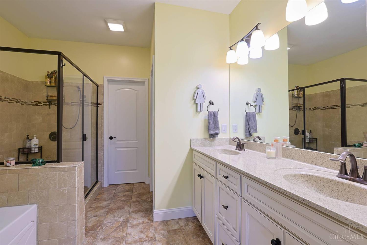 5334 Renaissance Park Drive, Middletown, OH, 45005 — photo 22