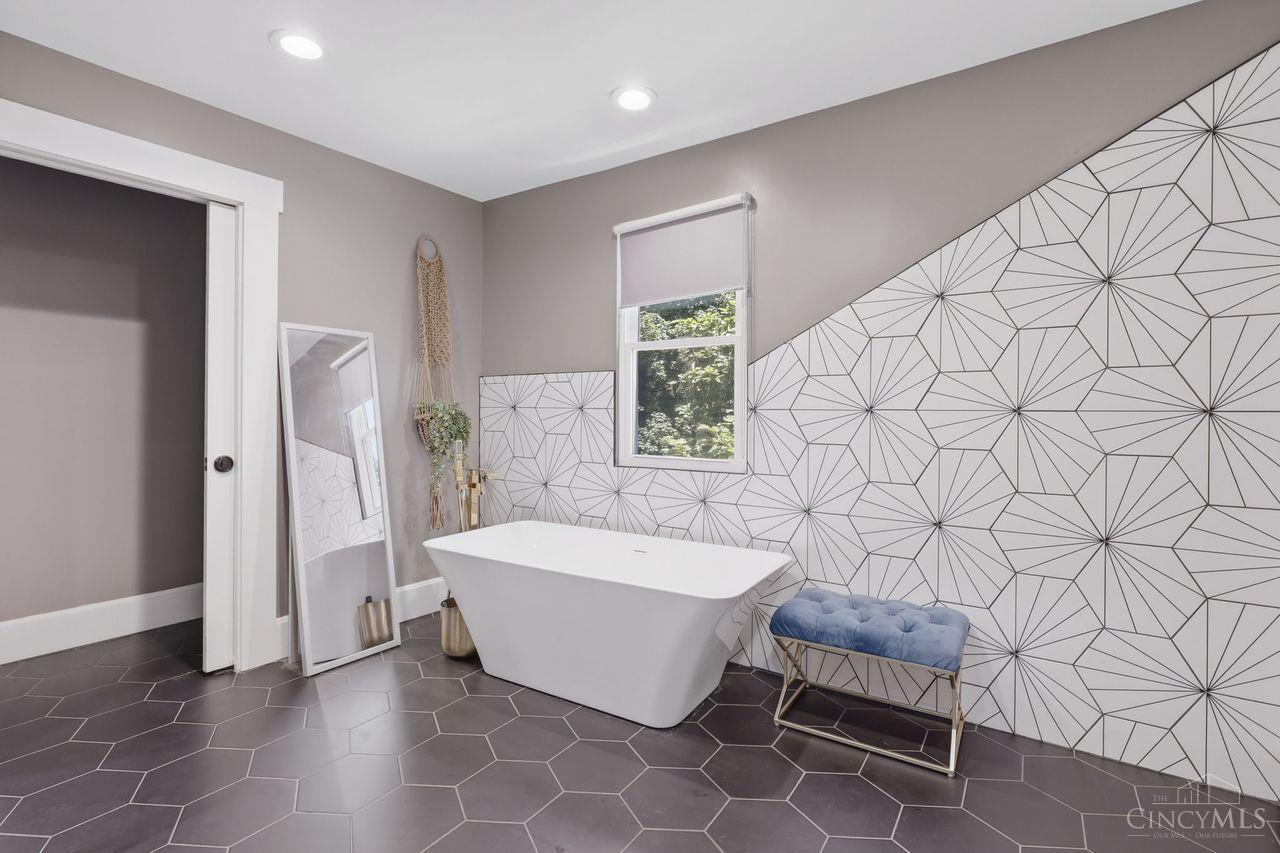 4607 Erie Avenue, Cincinnati, OH, 45227 — photo 38