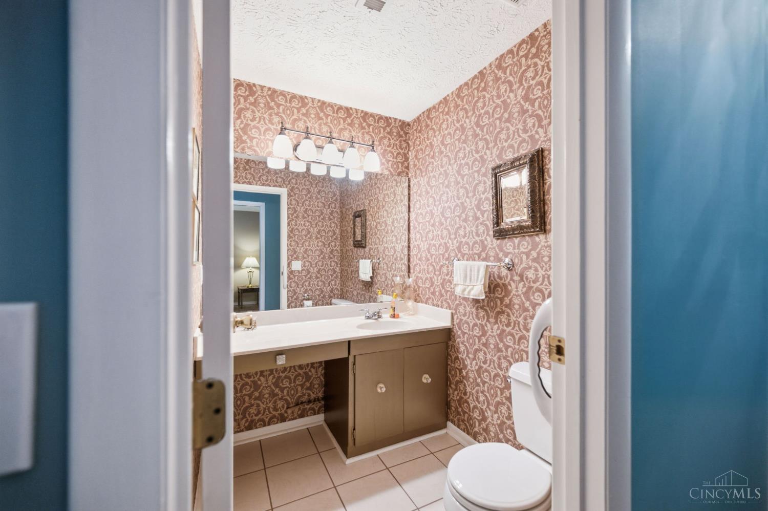 2 Boxwood Court, Springdale, OH, 45246 — photo 35