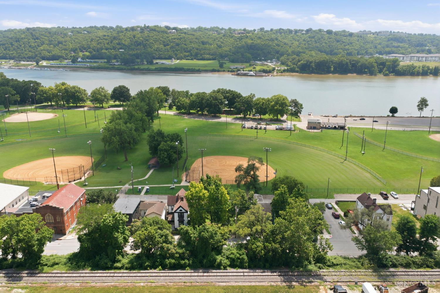 3035 Riverside Drive, Cincinnati, OH, 45226 — photo 7