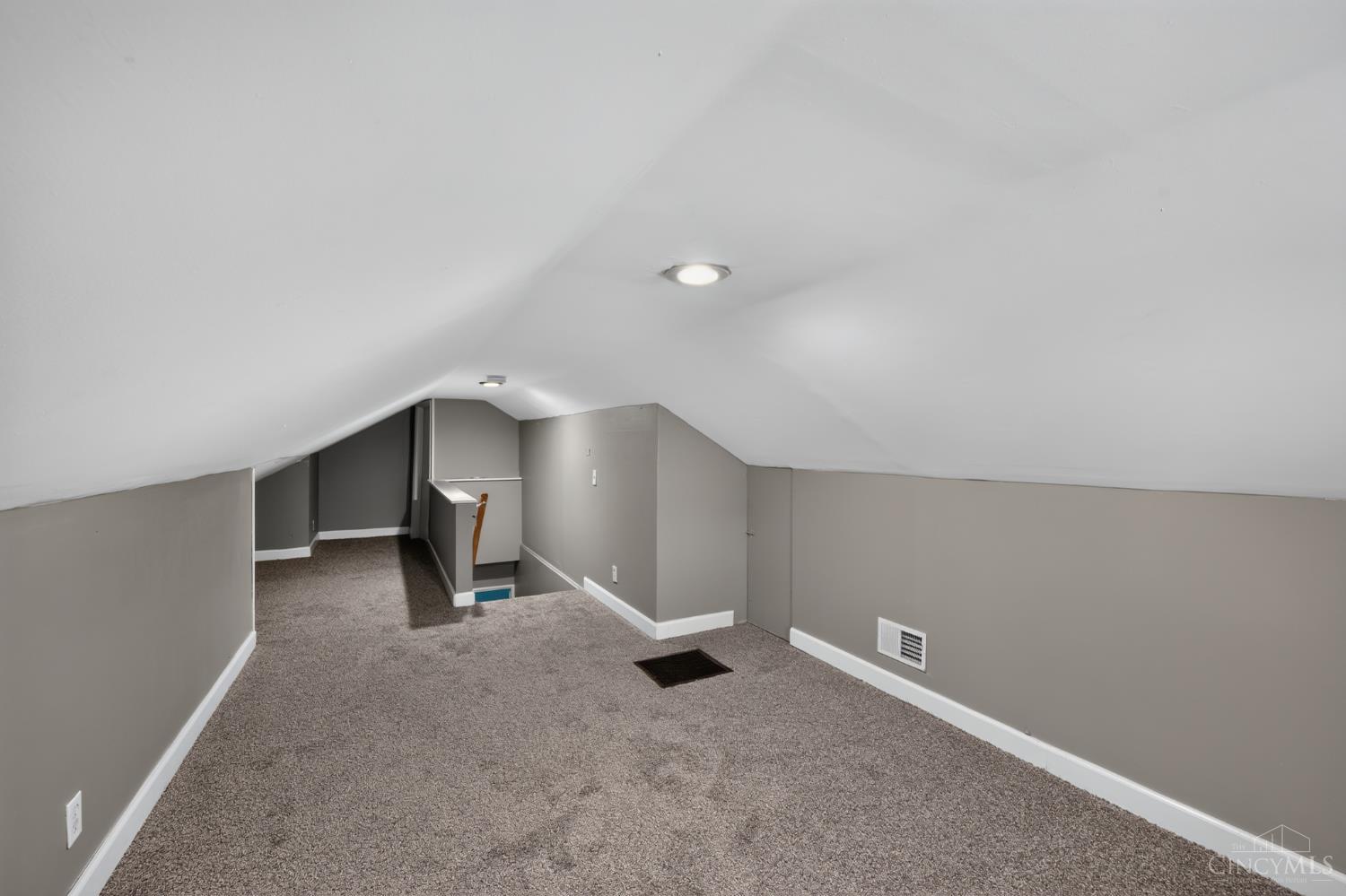 1723 Ashbrook Drive, Cincinnati, OH, 45238 — photo 7