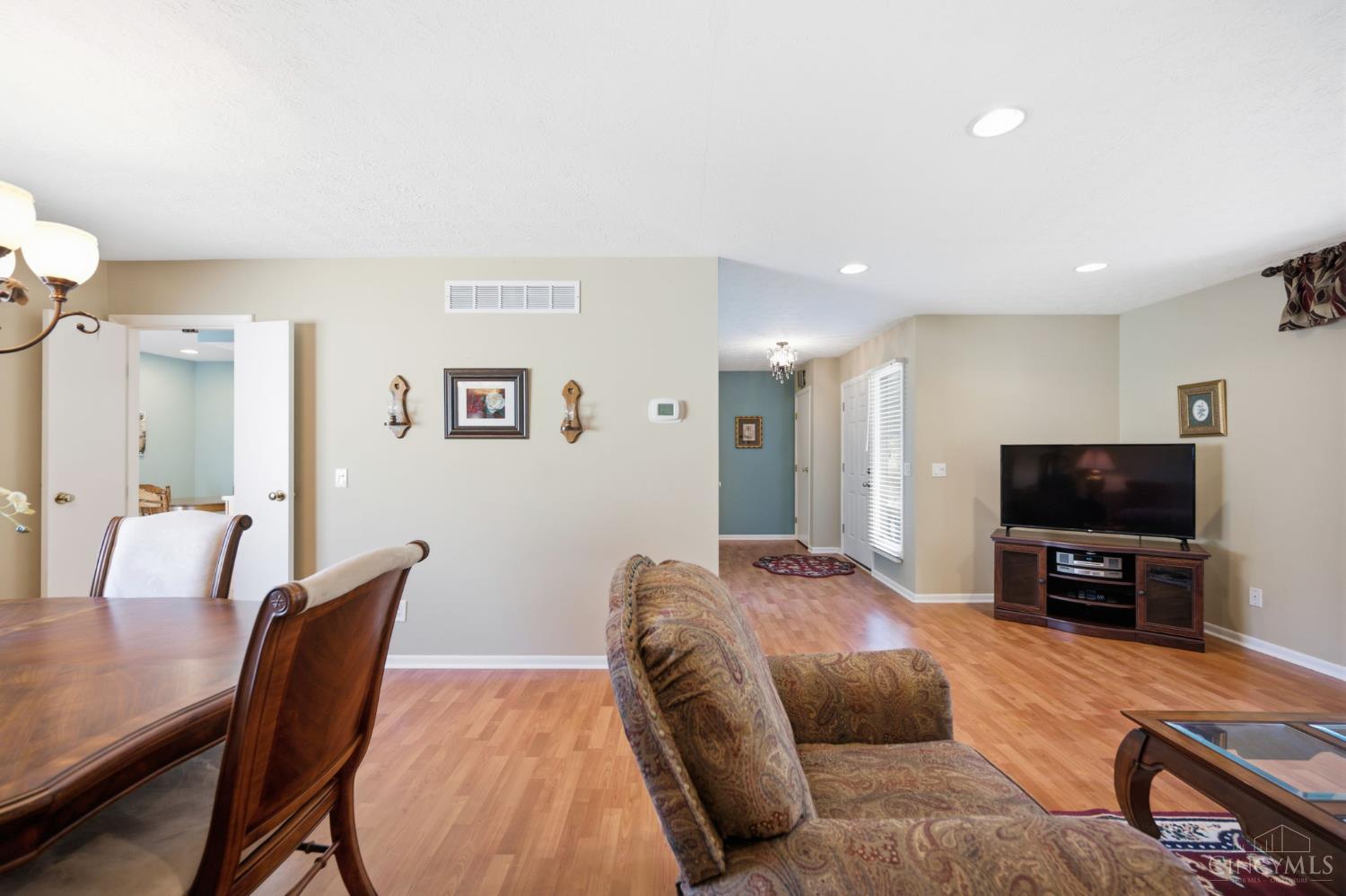 2 Boxwood Court, Springdale, OH, 45246 — photo 9