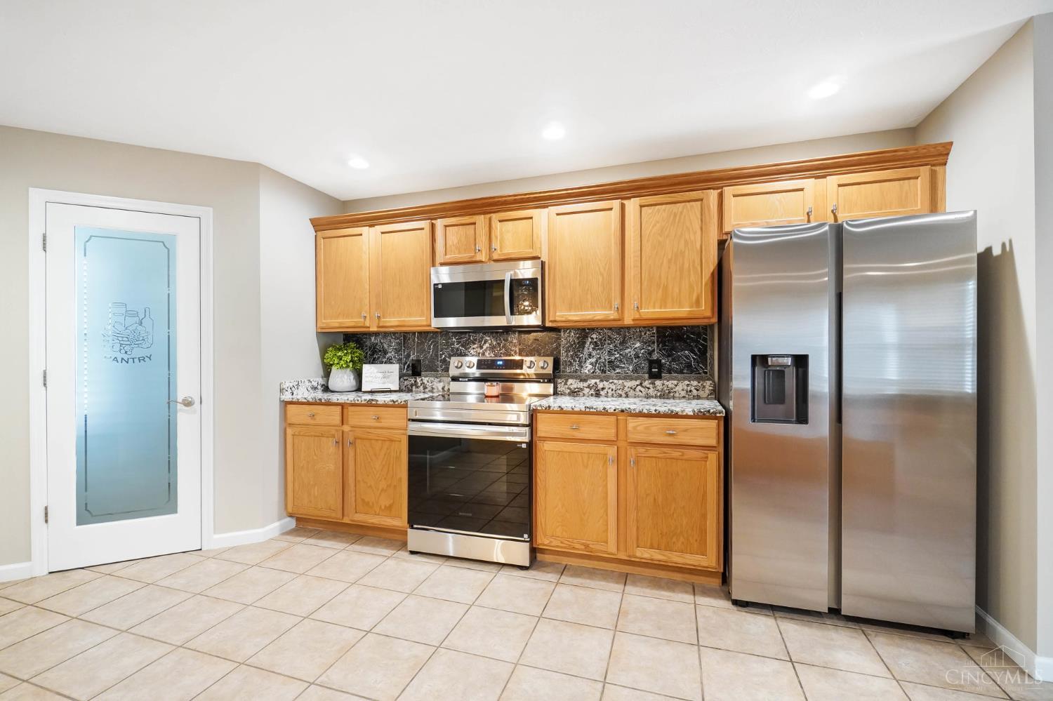 220 Auburn Meadows Court, Carlisle, OH, 45005 — photo 15