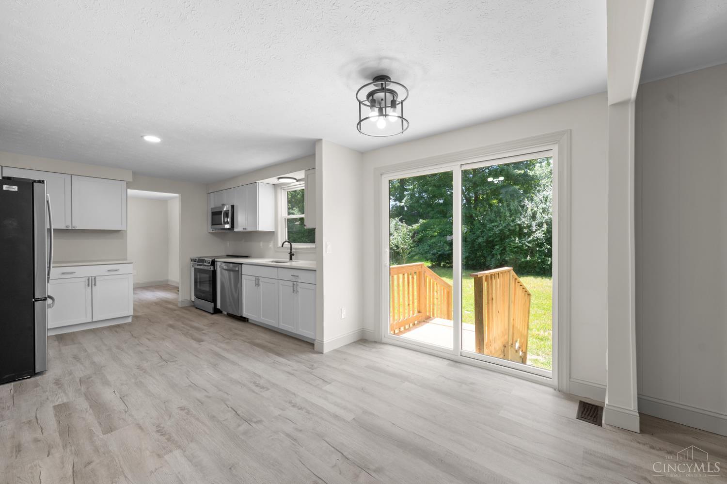 1581 Lemontree Drive, Forest Park, OH, 45240 — photo 13