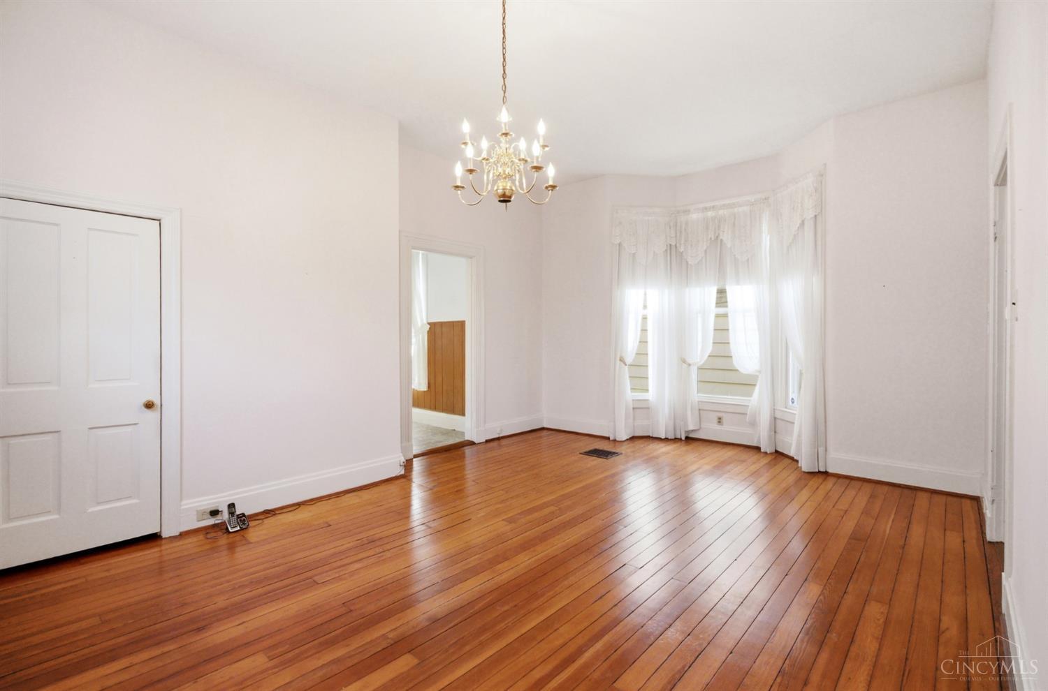 202 Sixty Ninth Street, Cincinnati, OH, 45216 — photo 5