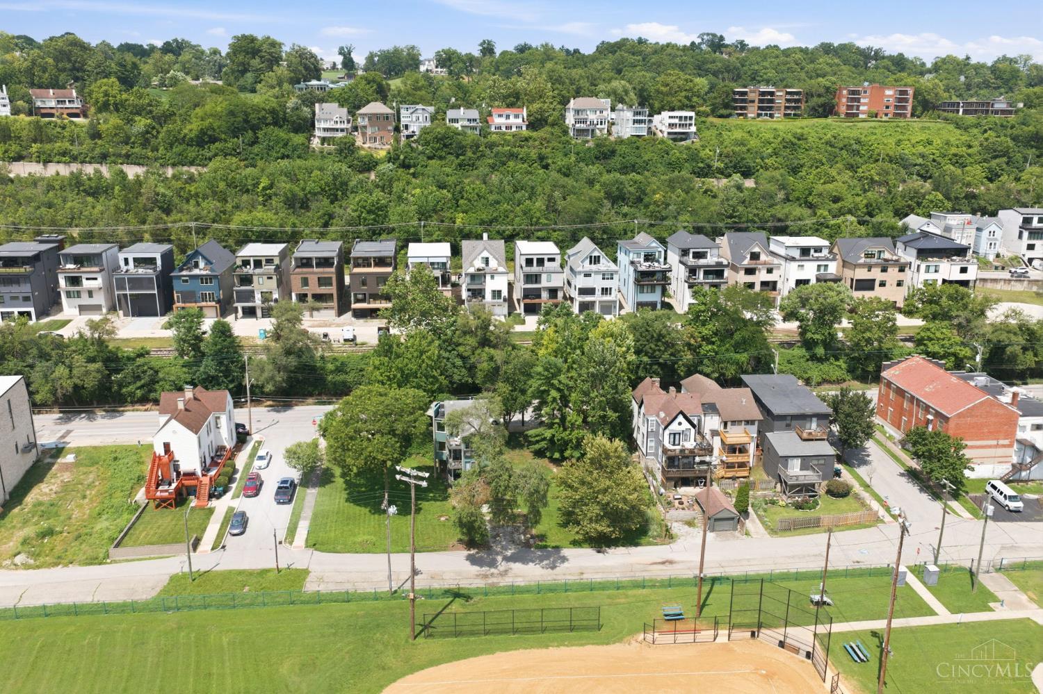 3039 Riverside Drive, Cincinnati, OH, 45226 — photo 4