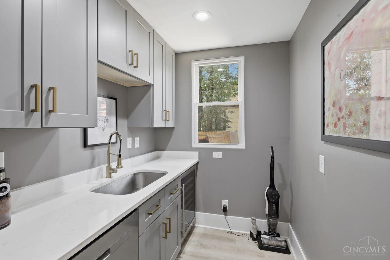 4607 Erie Avenue, Cincinnati, OH, 45227 — photo 17
