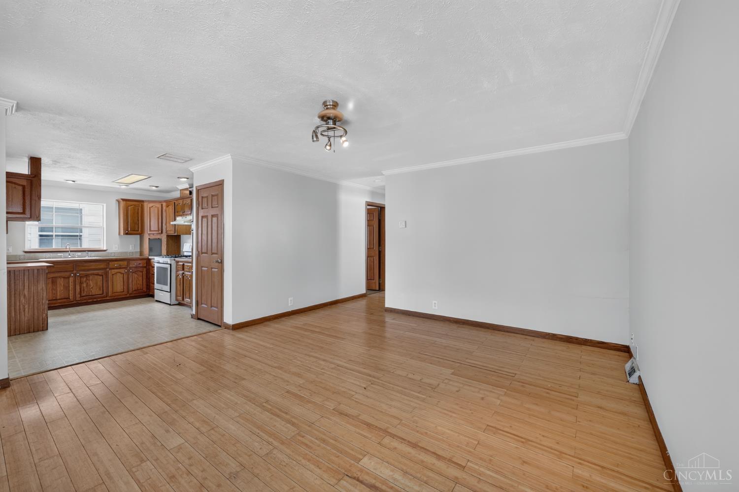 164 Sixty Sixth Street, Cincinnati, OH, 45216 — photo 5