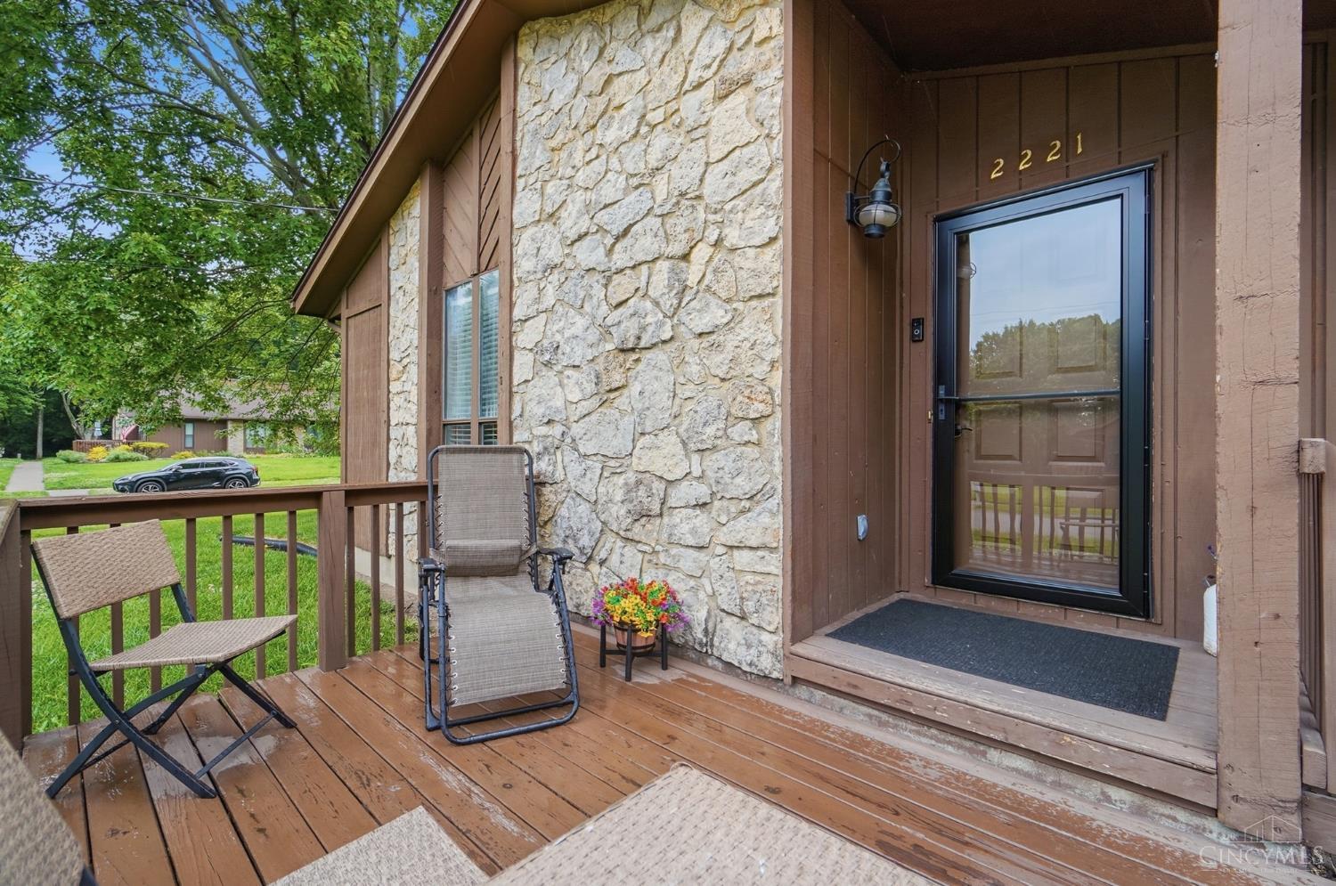2221 Joshua Circle, Turtle Creek Twp, OH, 45044 — photo 3