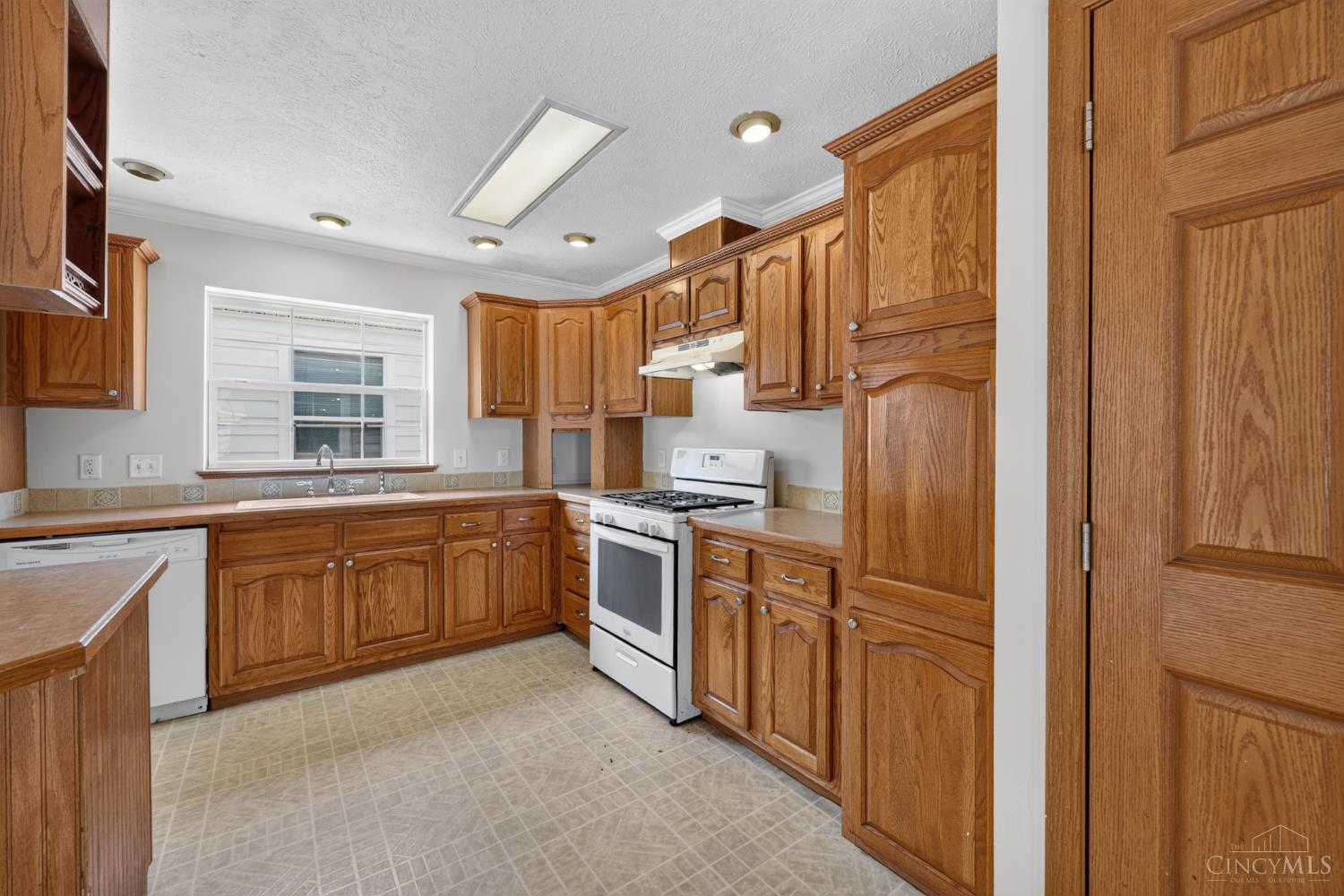 164 Sixty Sixth Street, Cincinnati, OH, 45216 — photo 9