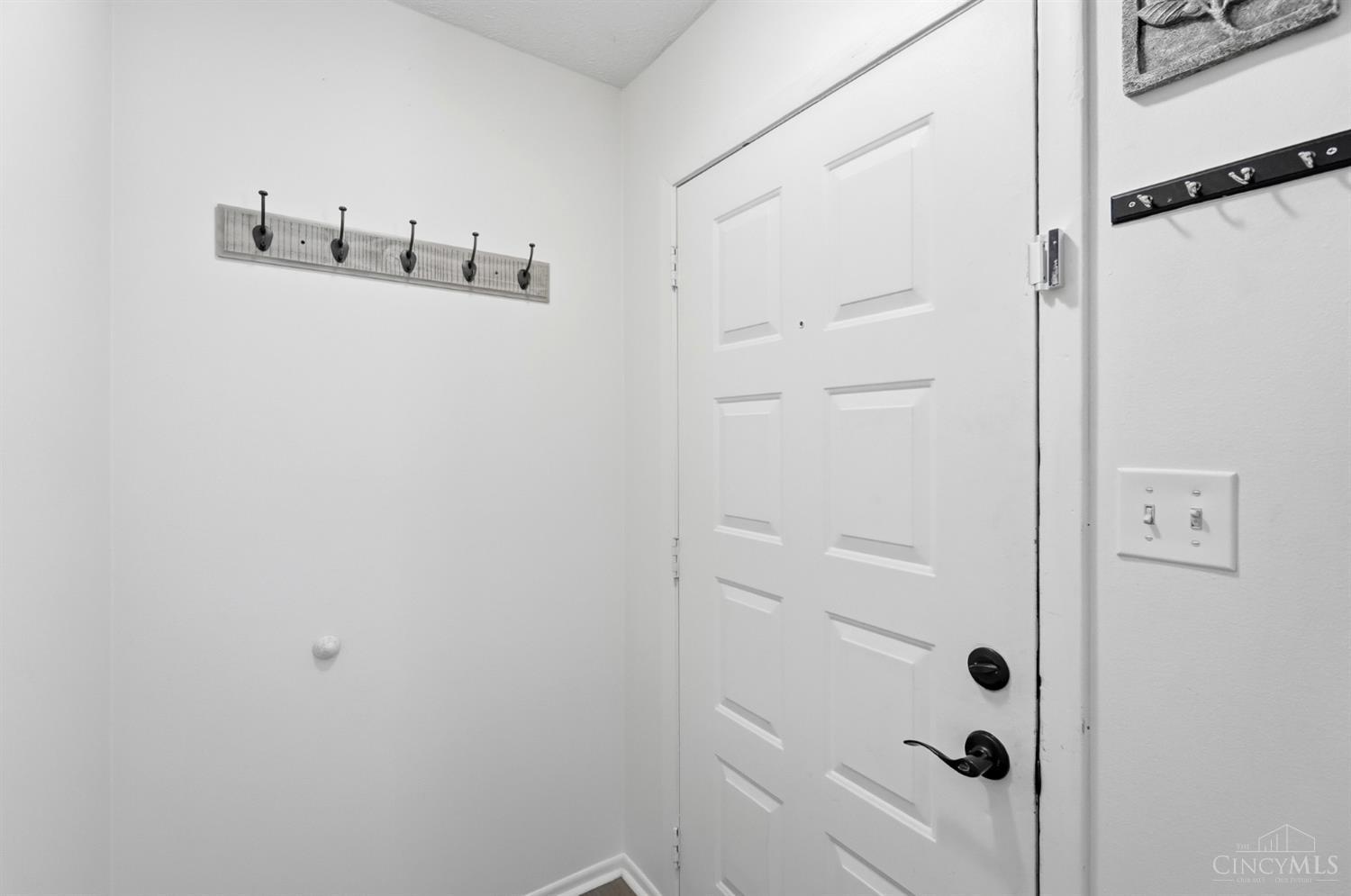 2221 Joshua Circle, Turtle Creek Twp, OH, 45044 — photo 6