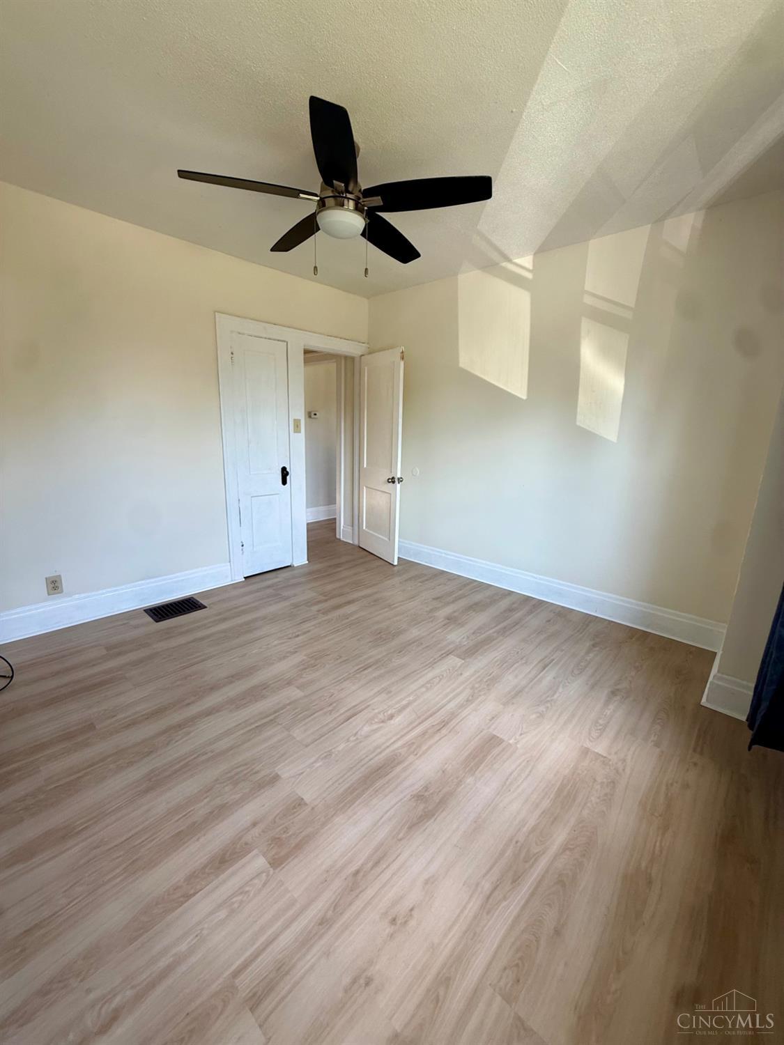 4302 Harding Avenue, Cheviot, OH, 45211 — photo 9