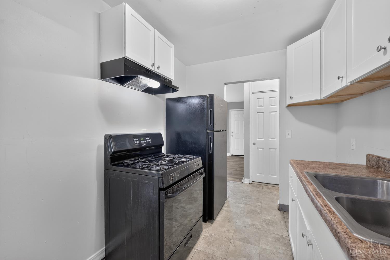 8760 Grenada Drive, Springfield Twp., OH, 45231 — photo 12