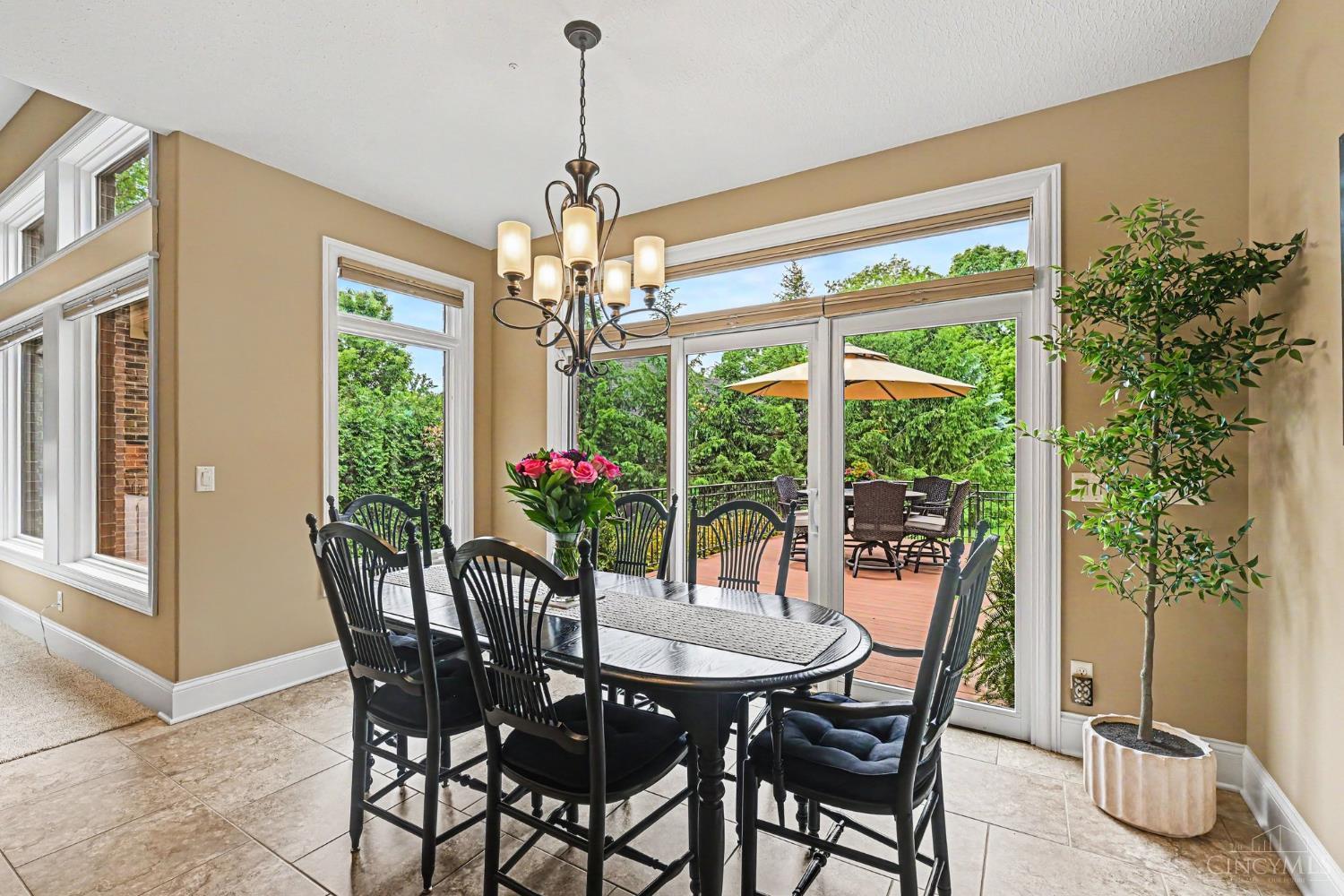 9356 Ridings Boulevard, Washington Twp, OH, 45458 — photo 12
