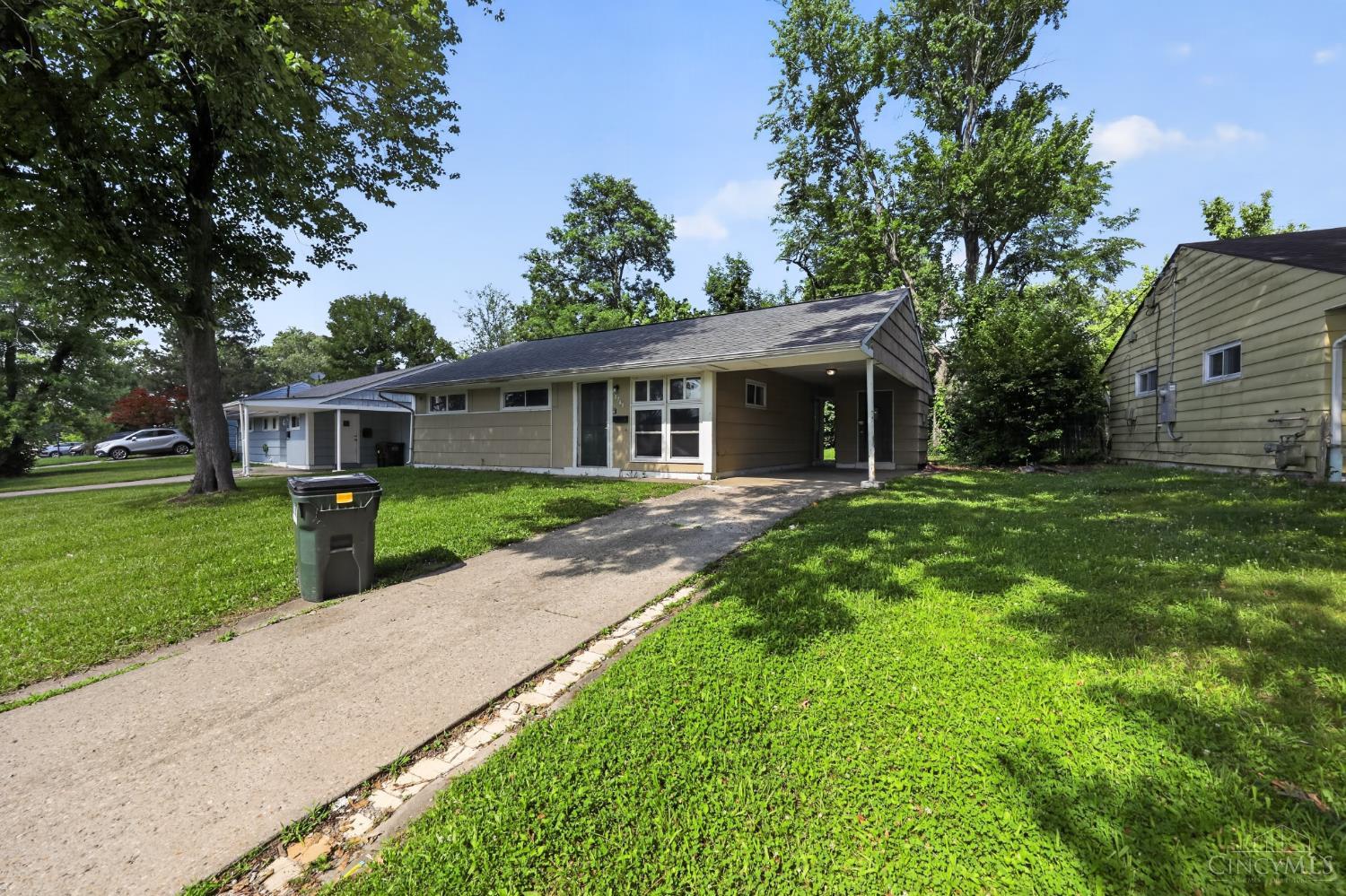 8760 Grenada Drive, Springfield Twp., OH, 45231 — photo 2