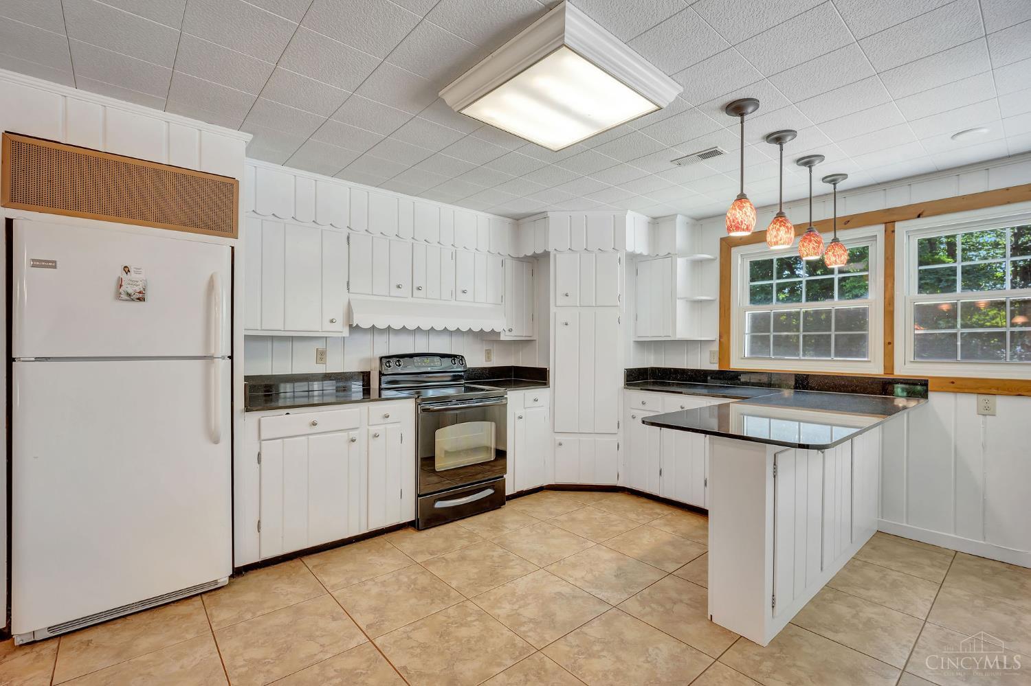 887 Oxford Middletown Road, Milford Twp, OH, 45013 — photo 11