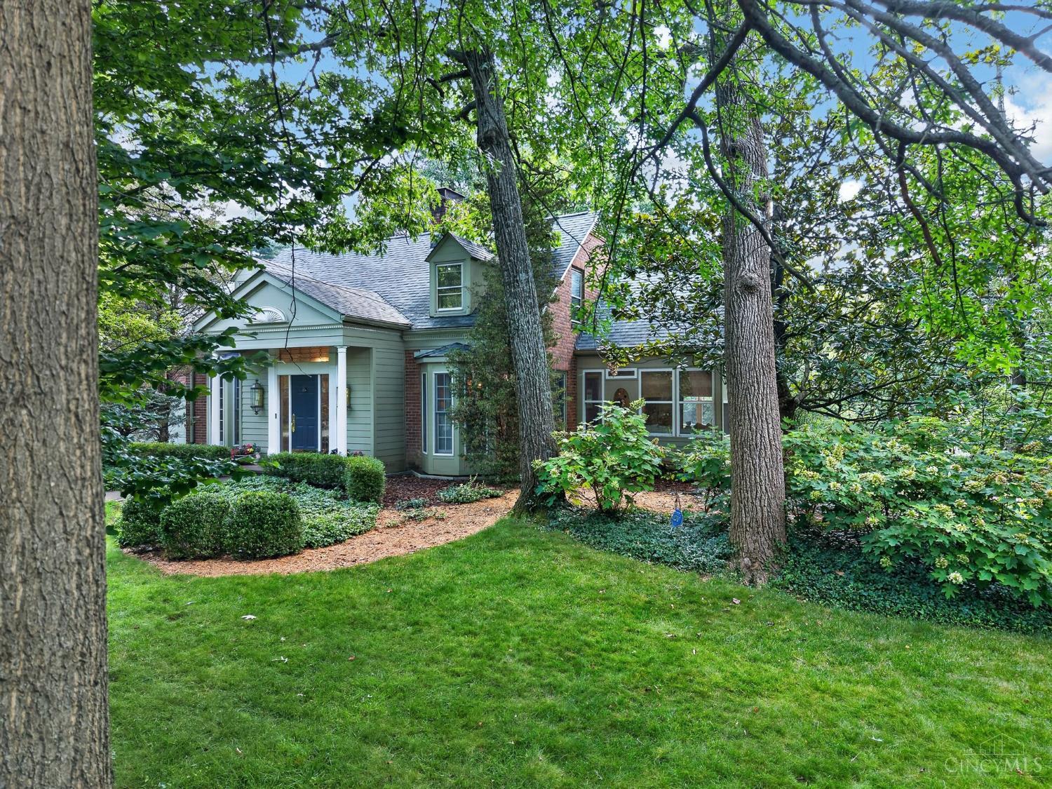444 Hidden Valley Lane, Wyoming, OH, 45215 — photo 8
