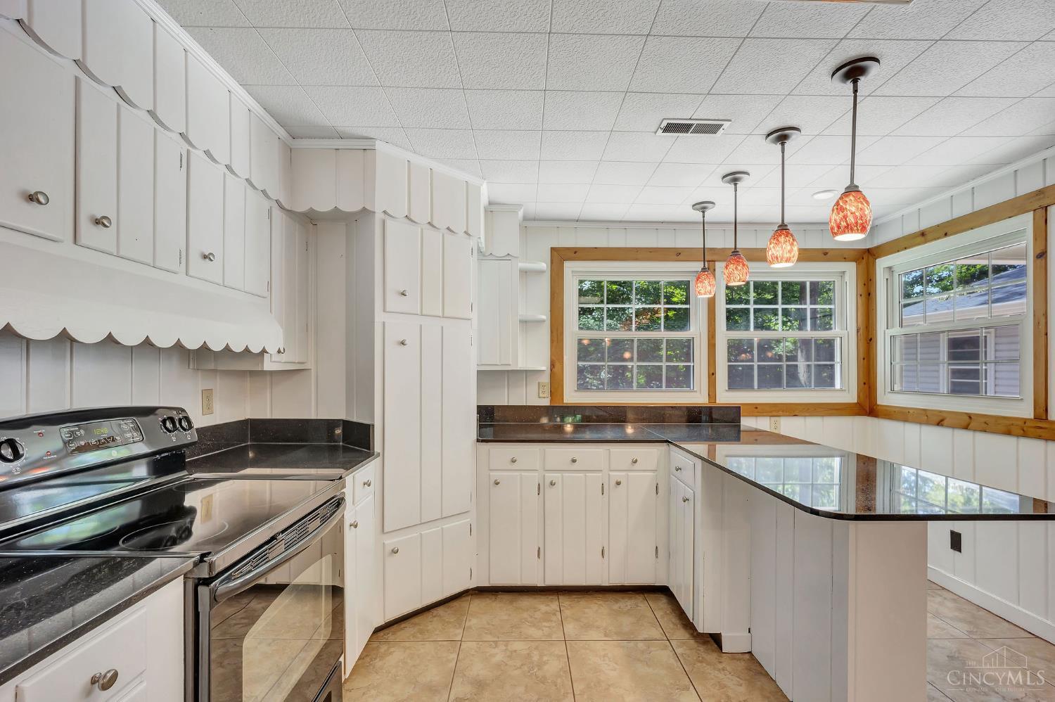 887 Oxford Middletown Road, Milford Twp, OH, 45013 — photo 9