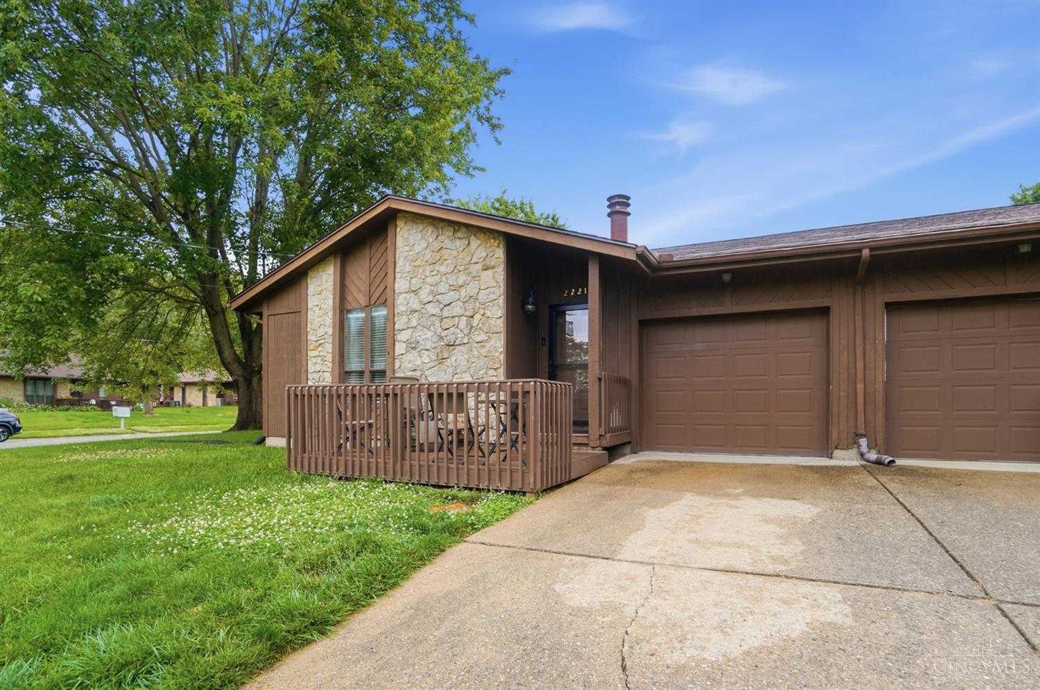 2221 Joshua Circle, Turtle Creek Twp, OH, 45044 — photo 2