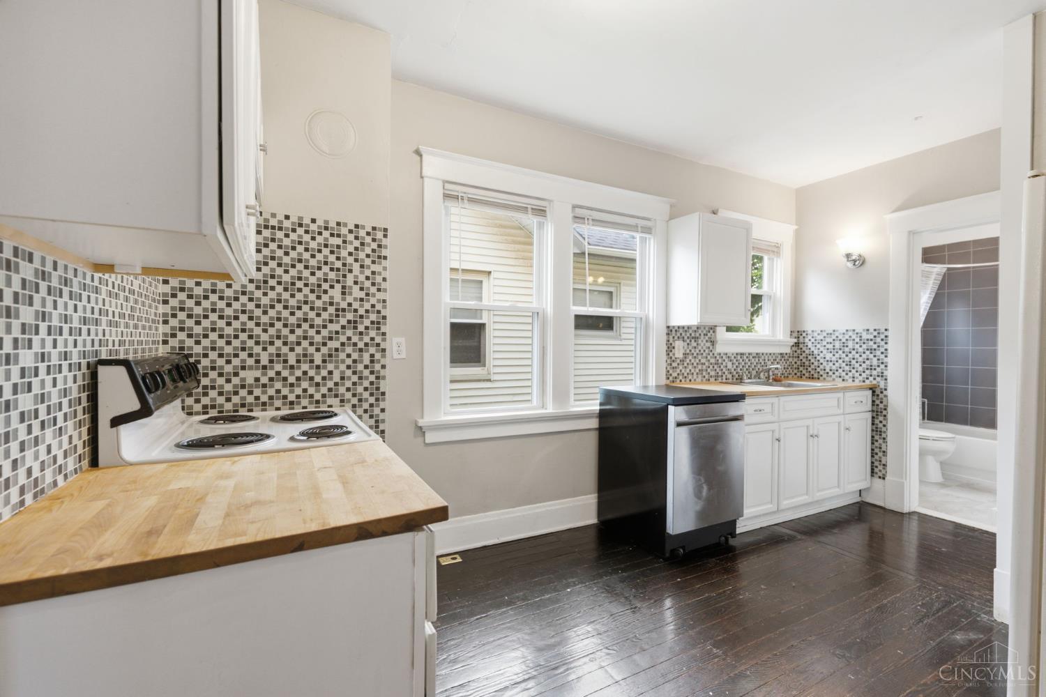 5323 Rolston Avenue, Norwood, OH, 45212 — photo 18