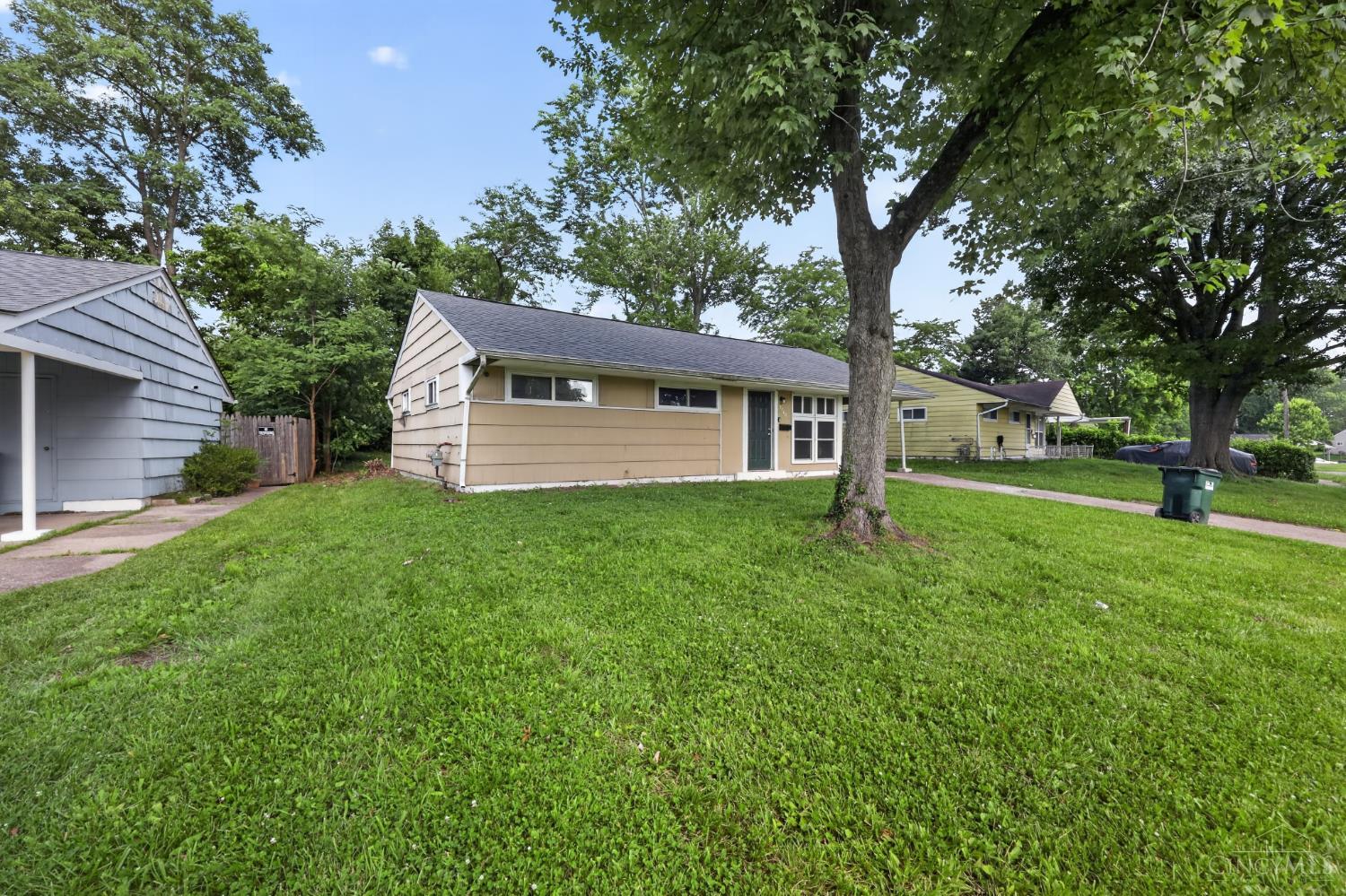 8760 Grenada Drive, Springfield Twp., OH, 45231 — photo 3