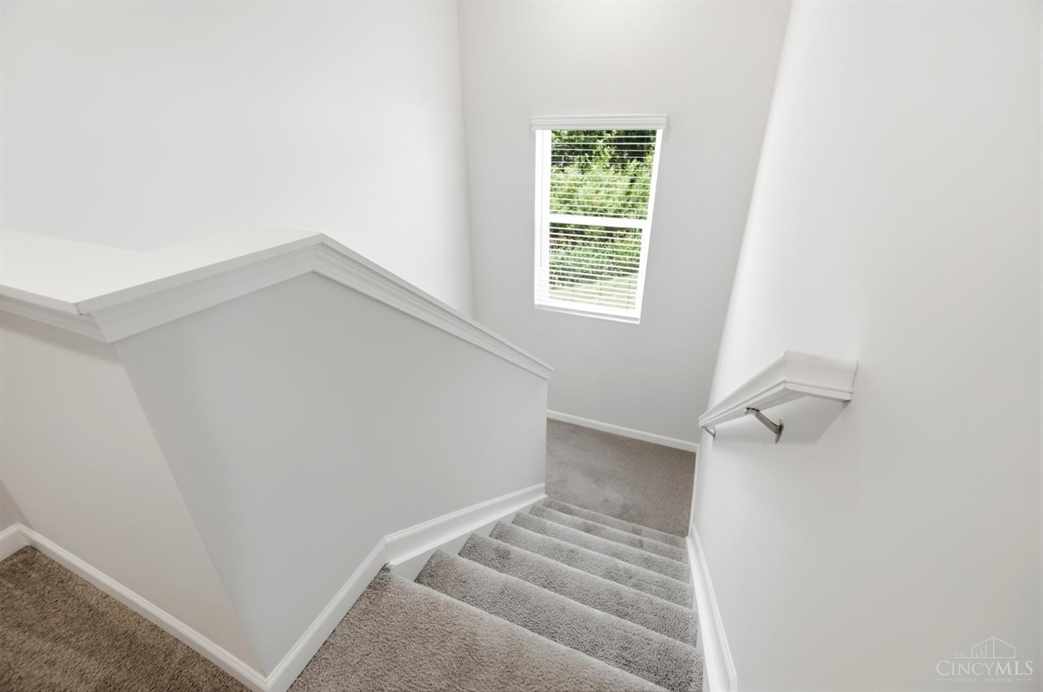 4989 Lakeview Drive, Hamilton Twp, OH, 45152 — photo 15