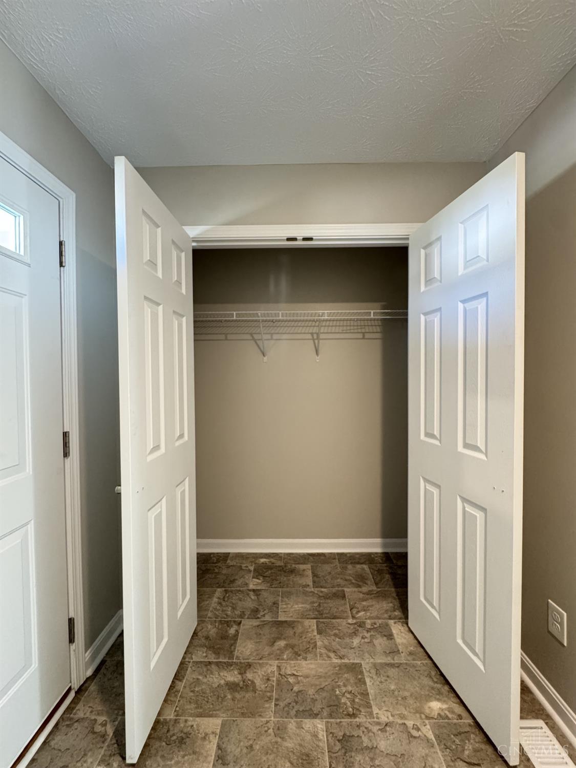 2905 Pine Leaf Court, Hamilton, OH, 45013 — photo 8
