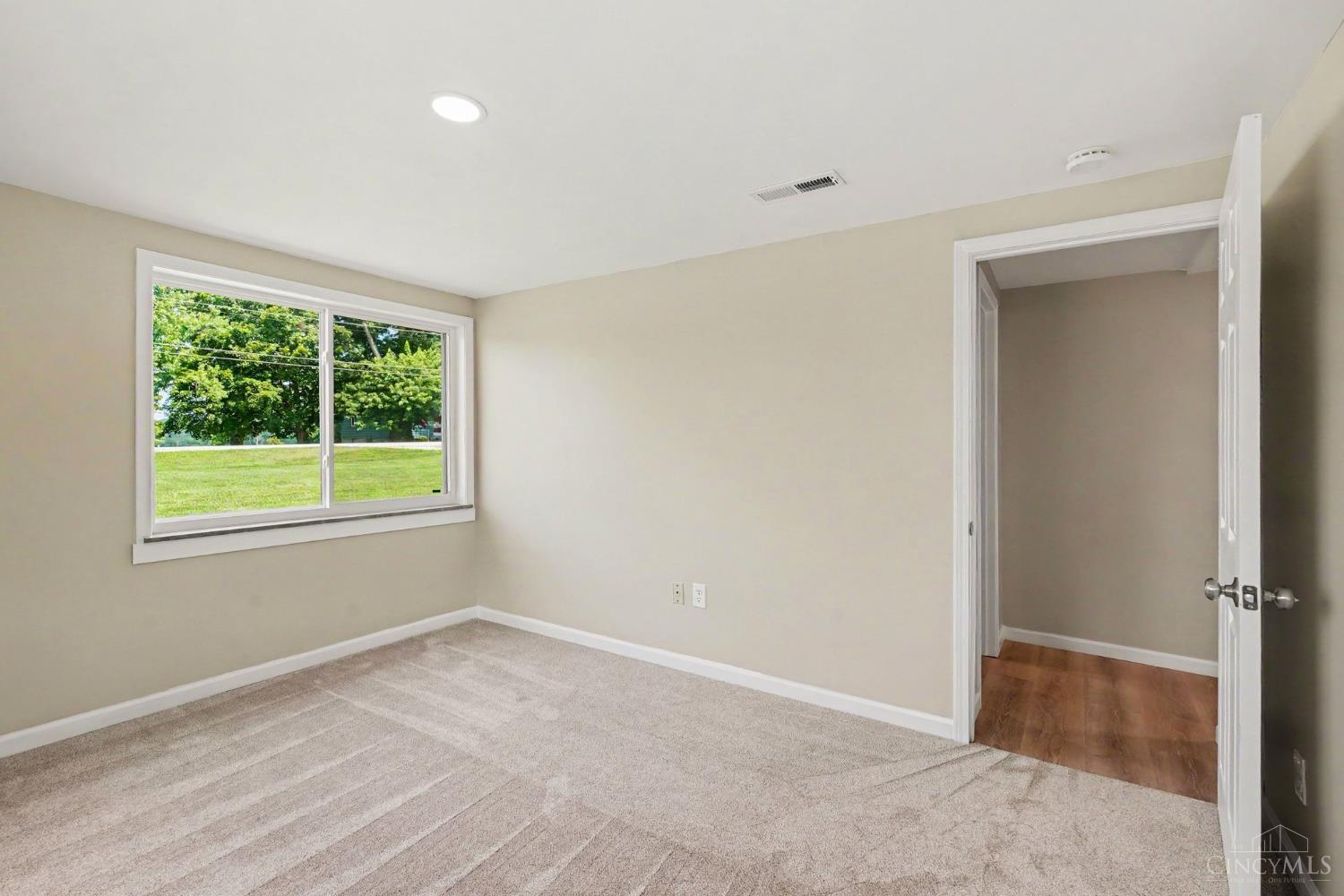 10811 Colerain Avenue, Colerain Twp, OH, 45252 — photo 27