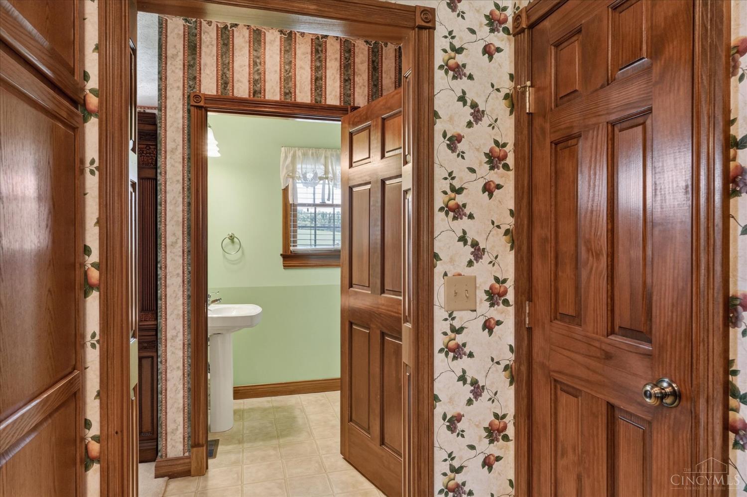 6977 Prouty Drive, Liberty Twp, OH, 45133 — photo 12