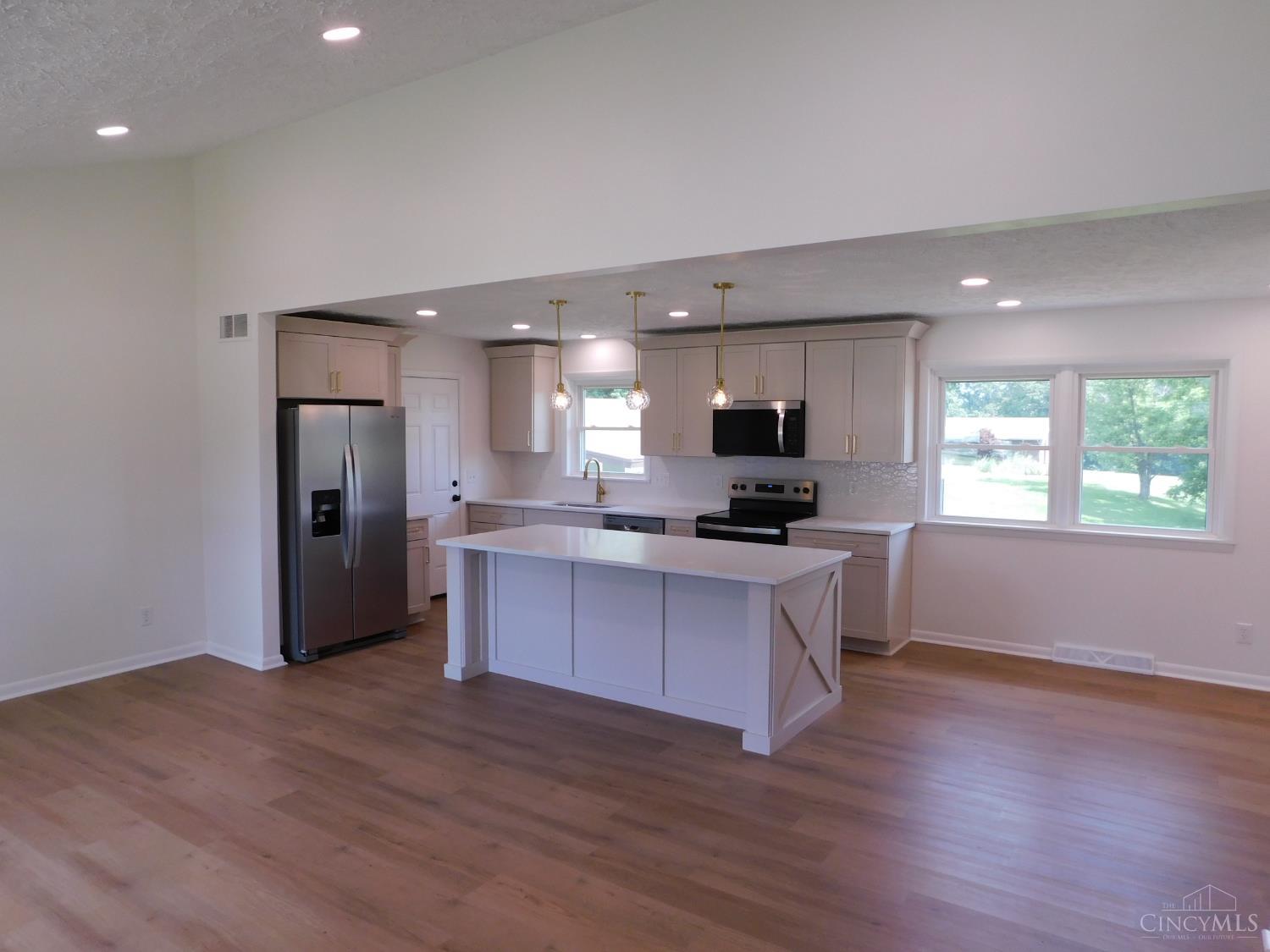 11542 Carolina Trace Road, Harrison Twp, OH, 45030 — photo 2