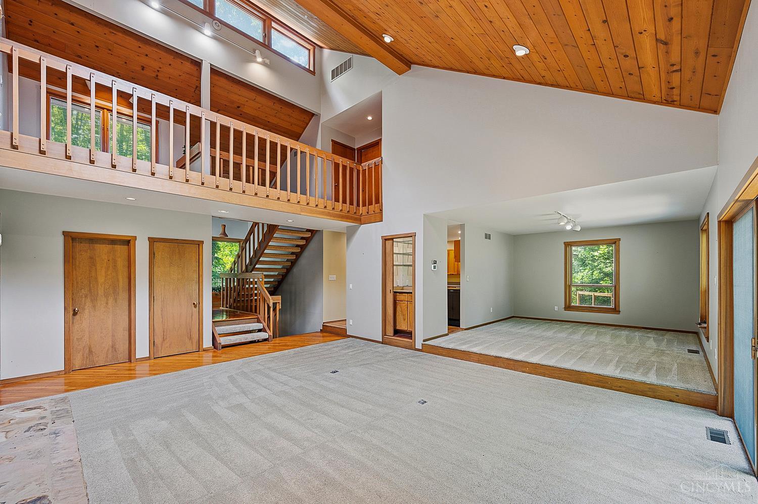 7 Laurelwood Drive, Miami Twp, OH, 45150 — photo 21