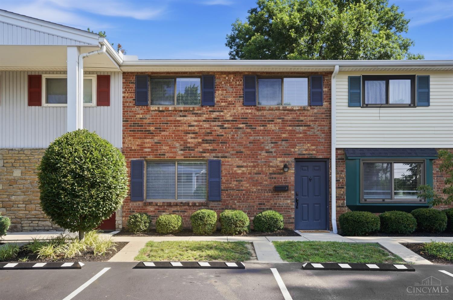 7752 Montgomery Road #3, Sycamore Twp, OH, 45236