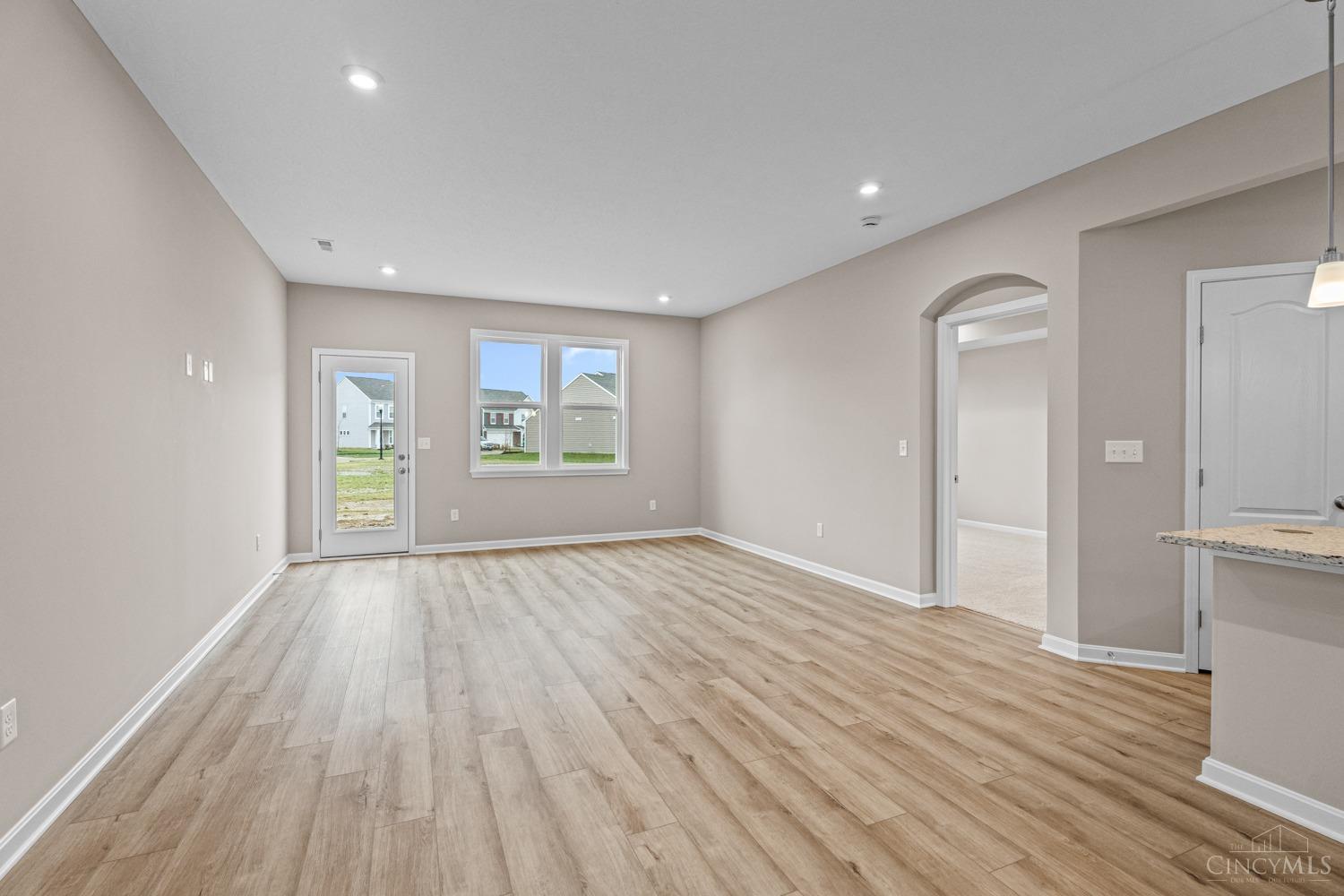 2076 Barleybrook Street, Batavia Twp, OH, 45103 — photo 2