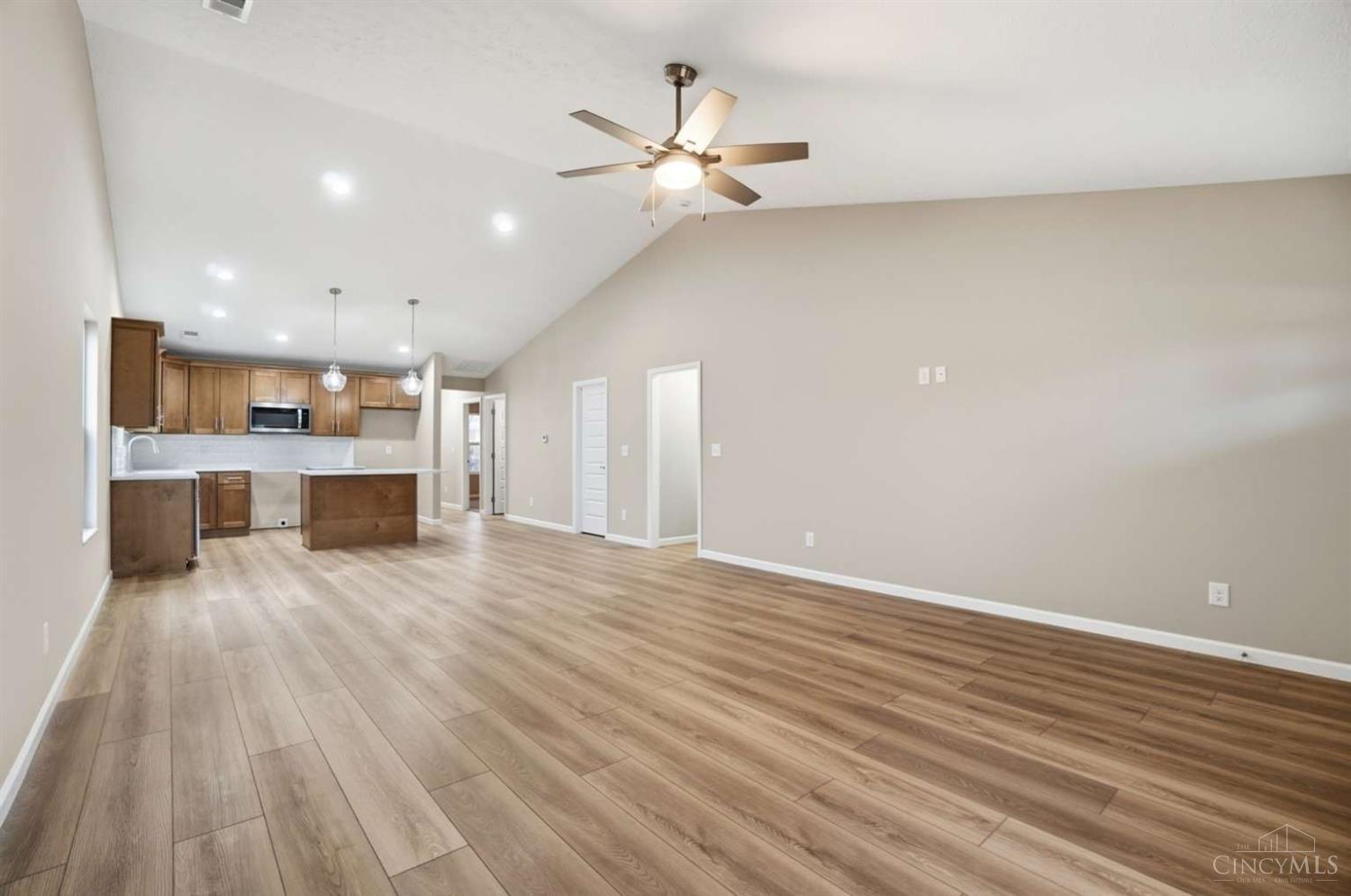 65 Timber Creek Drive, Carlisle, OH, 45005 — photo 6