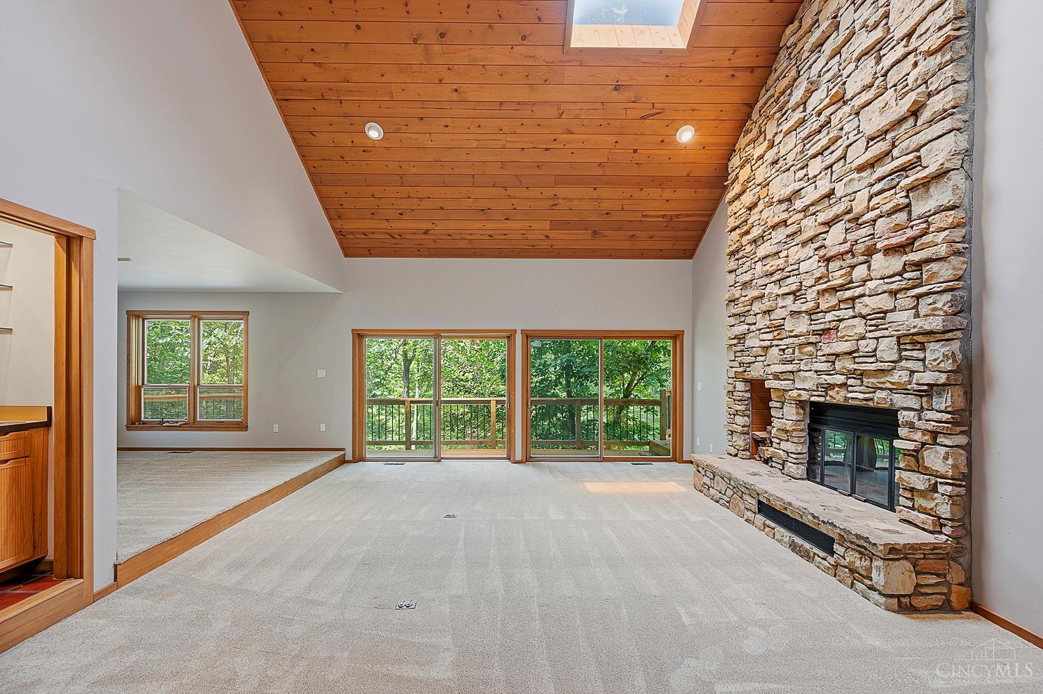 7 Laurelwood Drive, Miami Twp, OH, 45150 — photo 16