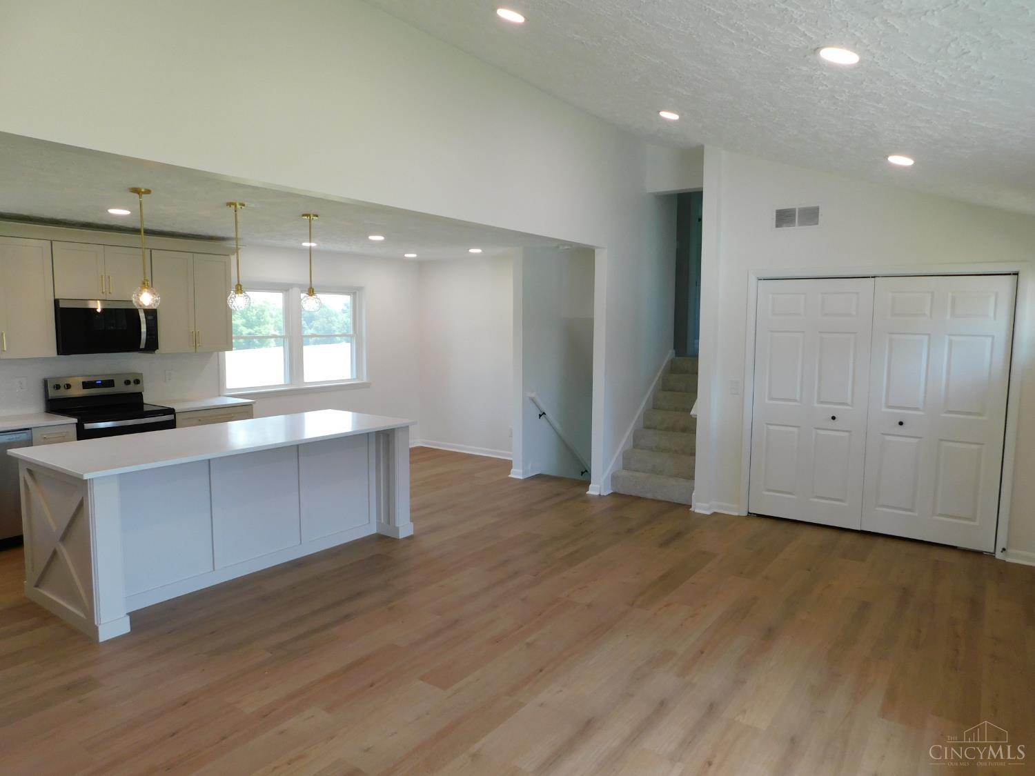 11542 Carolina Trace Road, Harrison Twp, OH, 45030 — photo 4