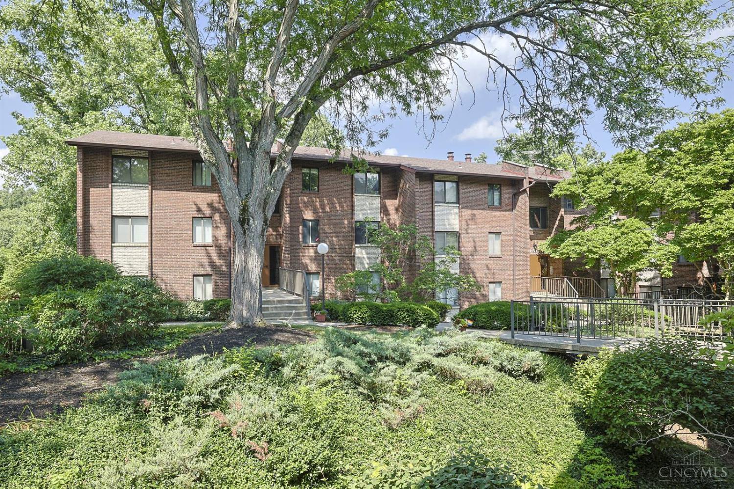 458 Grand Avenue #1, Cincinnati, OH, 45205