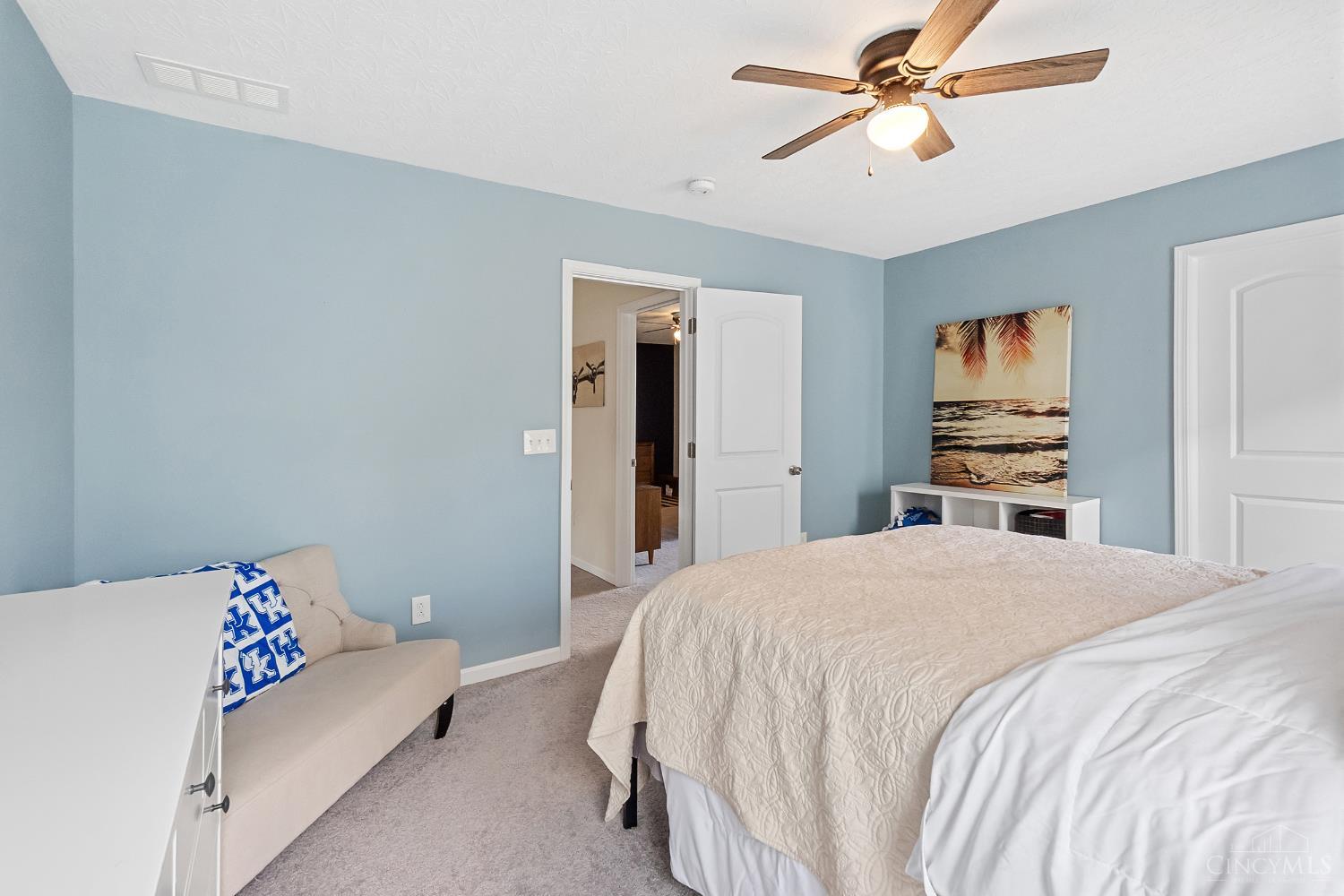5764 Rhode Island Avenue, Cincinnati, OH, 45237 — photo 28
