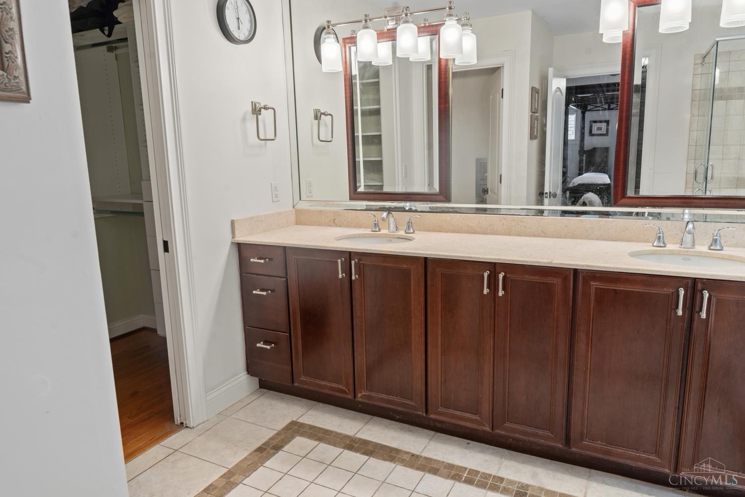 434 Stanley Avenue, Cincinnati, OH, 45226 — photo 14