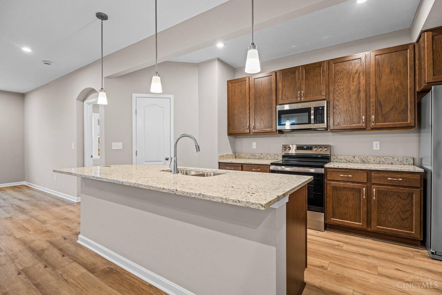 2076 Barleybrook Street, Batavia Twp, OH, 45103 — photo 4