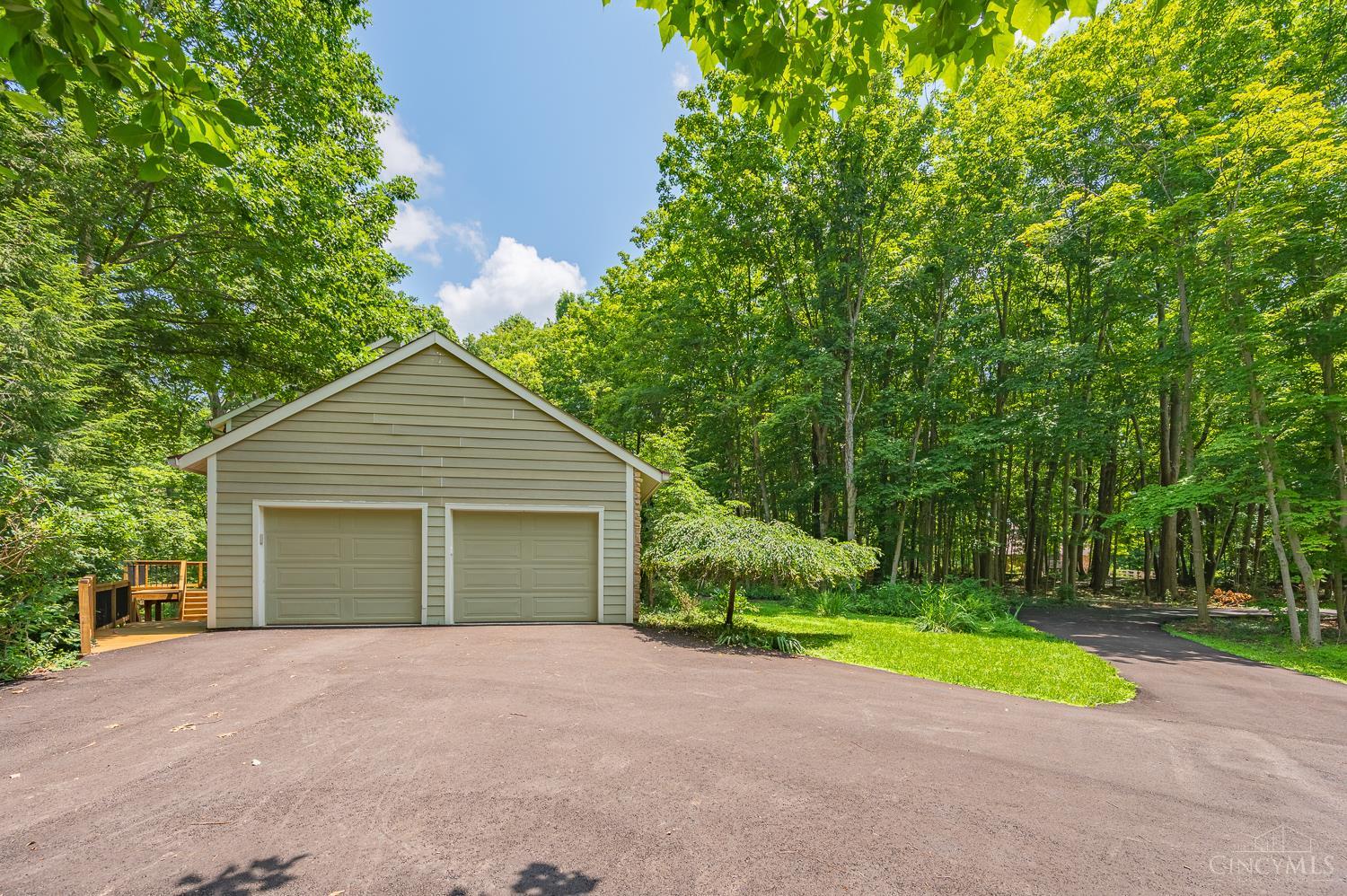 7 Laurelwood Drive, Miami Twp, OH, 45150 — photo 12