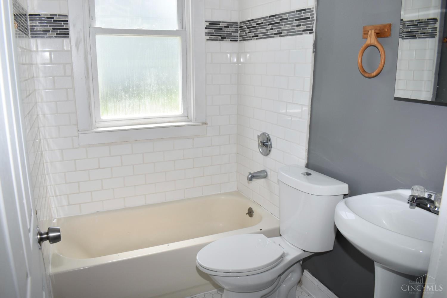 1129 McPherson Avenue, Cincinnati, OH, 45205 — photo 8