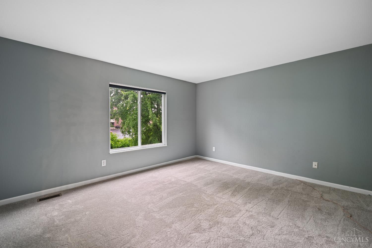 8592 Sunmont Drive, Anderson Twp, OH, 45255 — photo 25