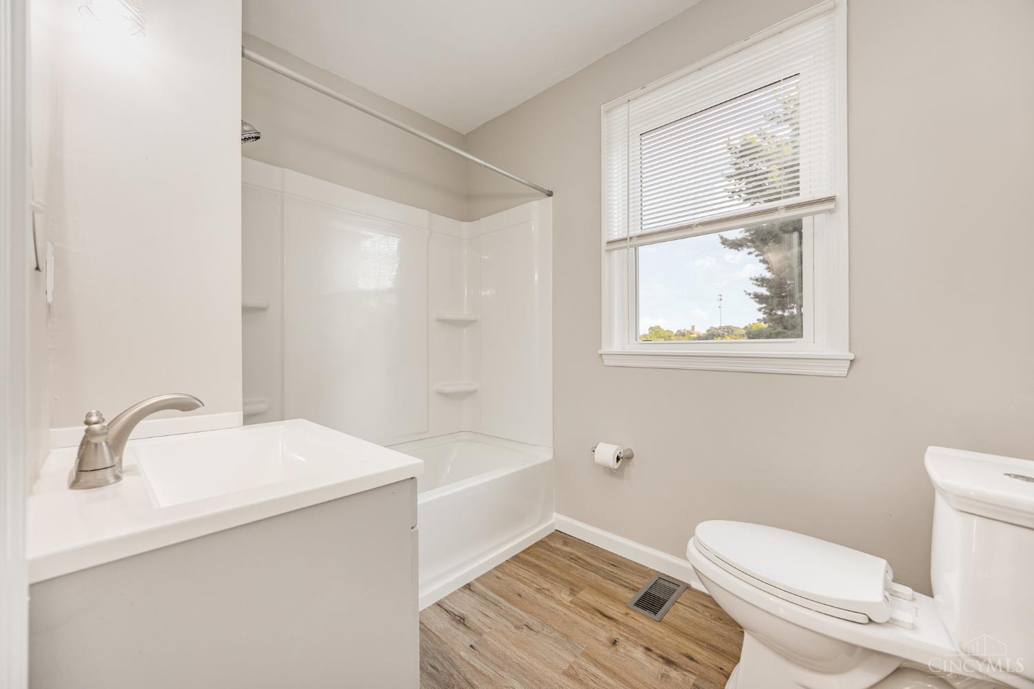 1331 Beech Avenue, Cincinnati, OH, 45205 — photo 26